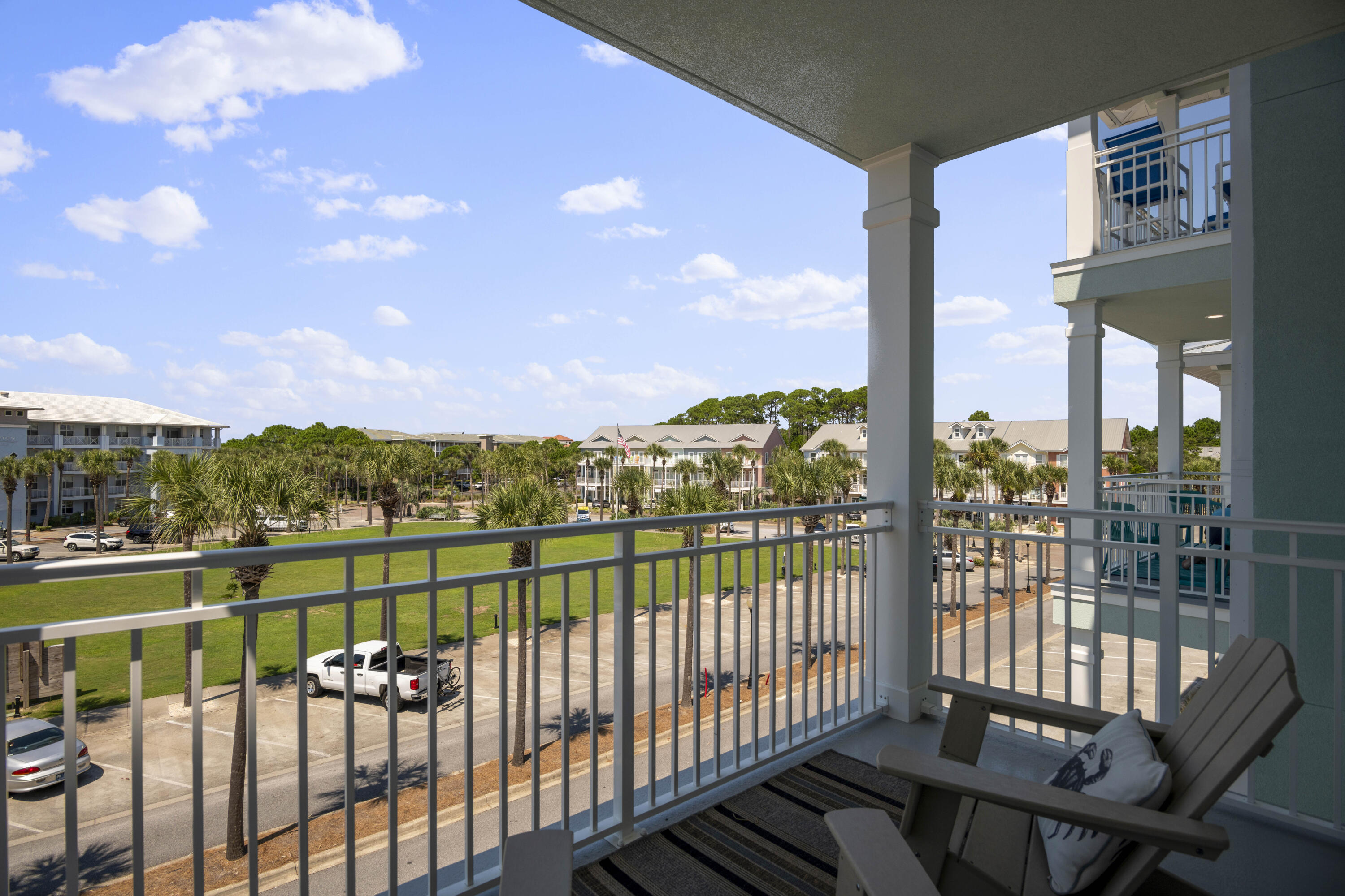Gulf Place Residence - Residential