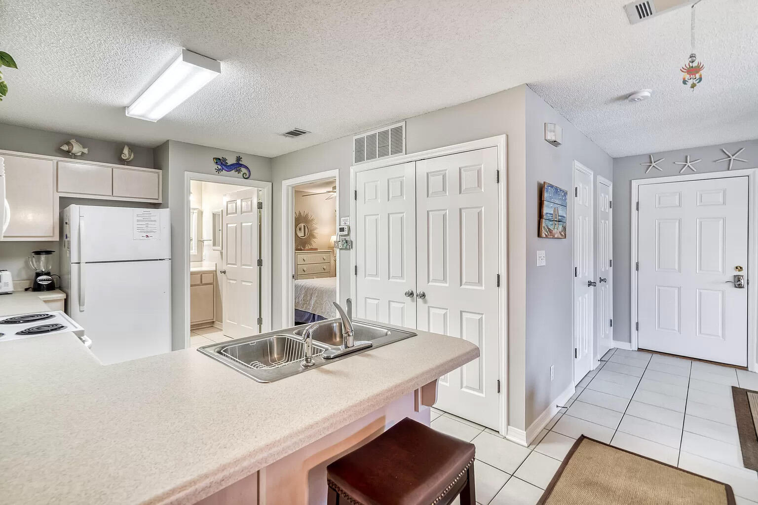 ROLLIN TIDE VILLAS - Residential