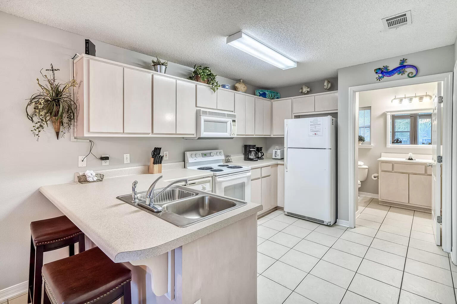 ROLLIN TIDE VILLAS - Residential