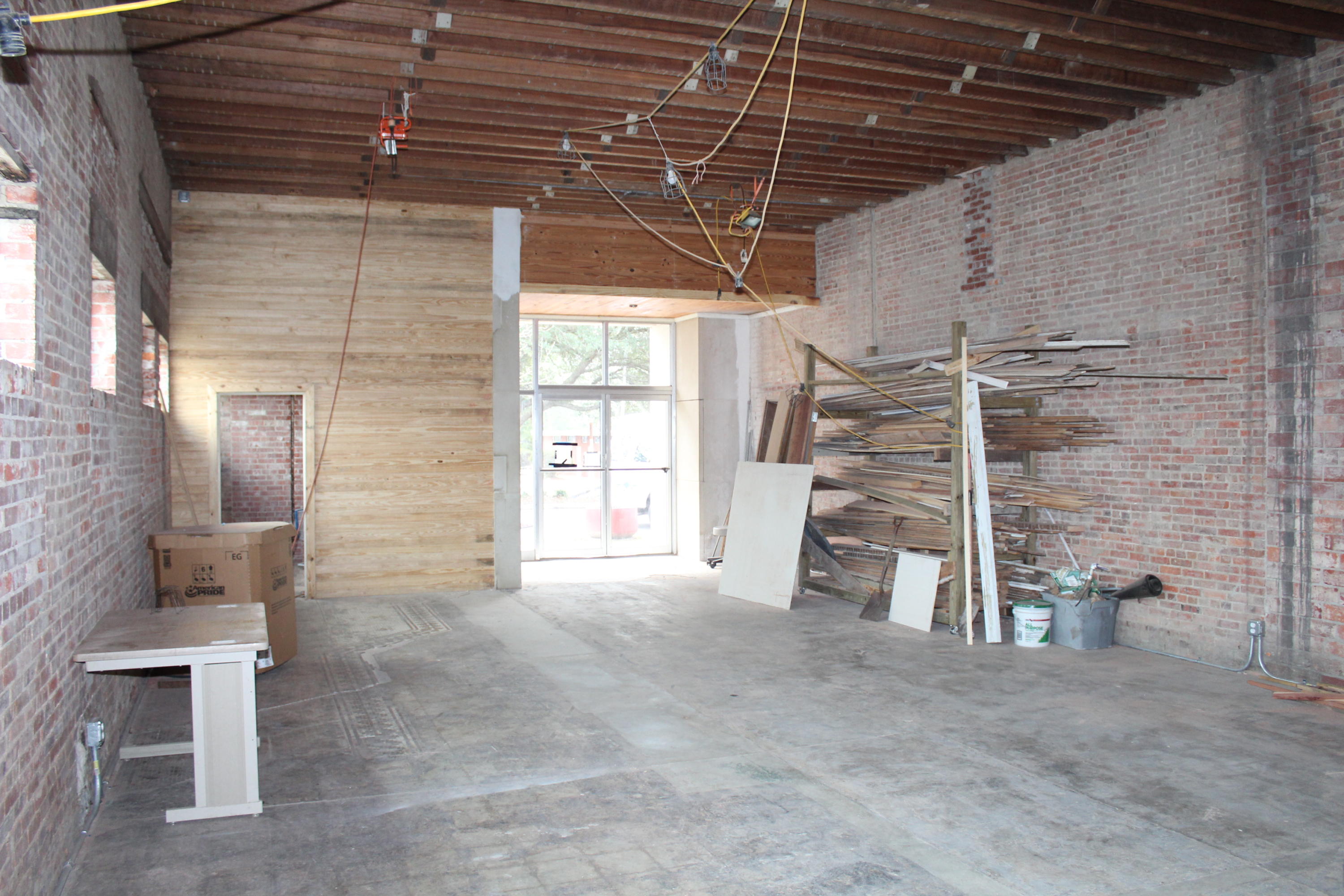listed for comp purposes only. Vault 46 building ( 600 S.f. ) was not included in the sale.