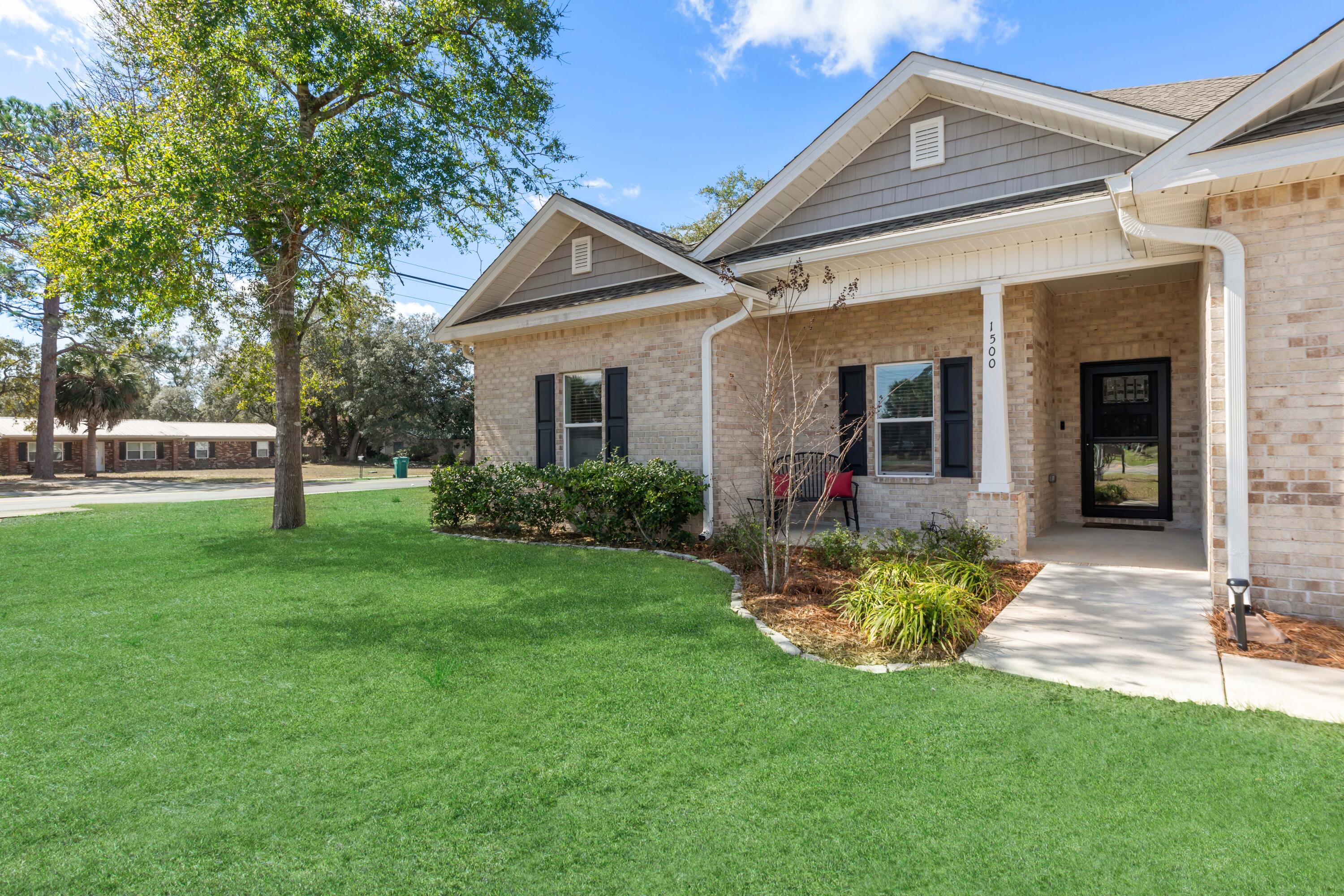 1500 S Palm Boulevard