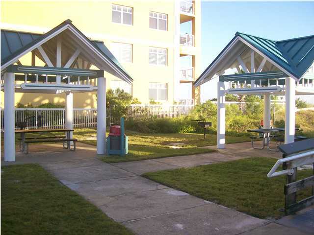 BREAKERS WEST - Residential