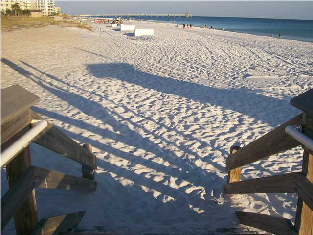 BREAKERS WEST - Residential