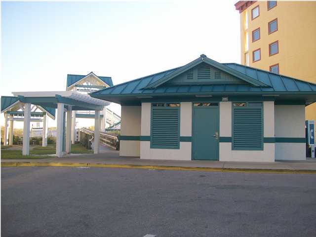 BREAKERS WEST - Residential