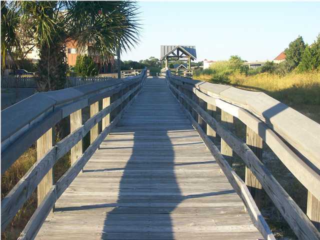 BREAKERS WEST - Residential