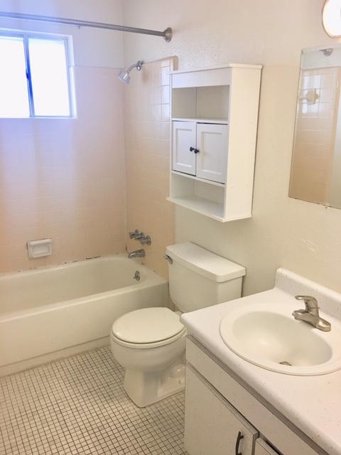 BREAKERS WEST - Residential