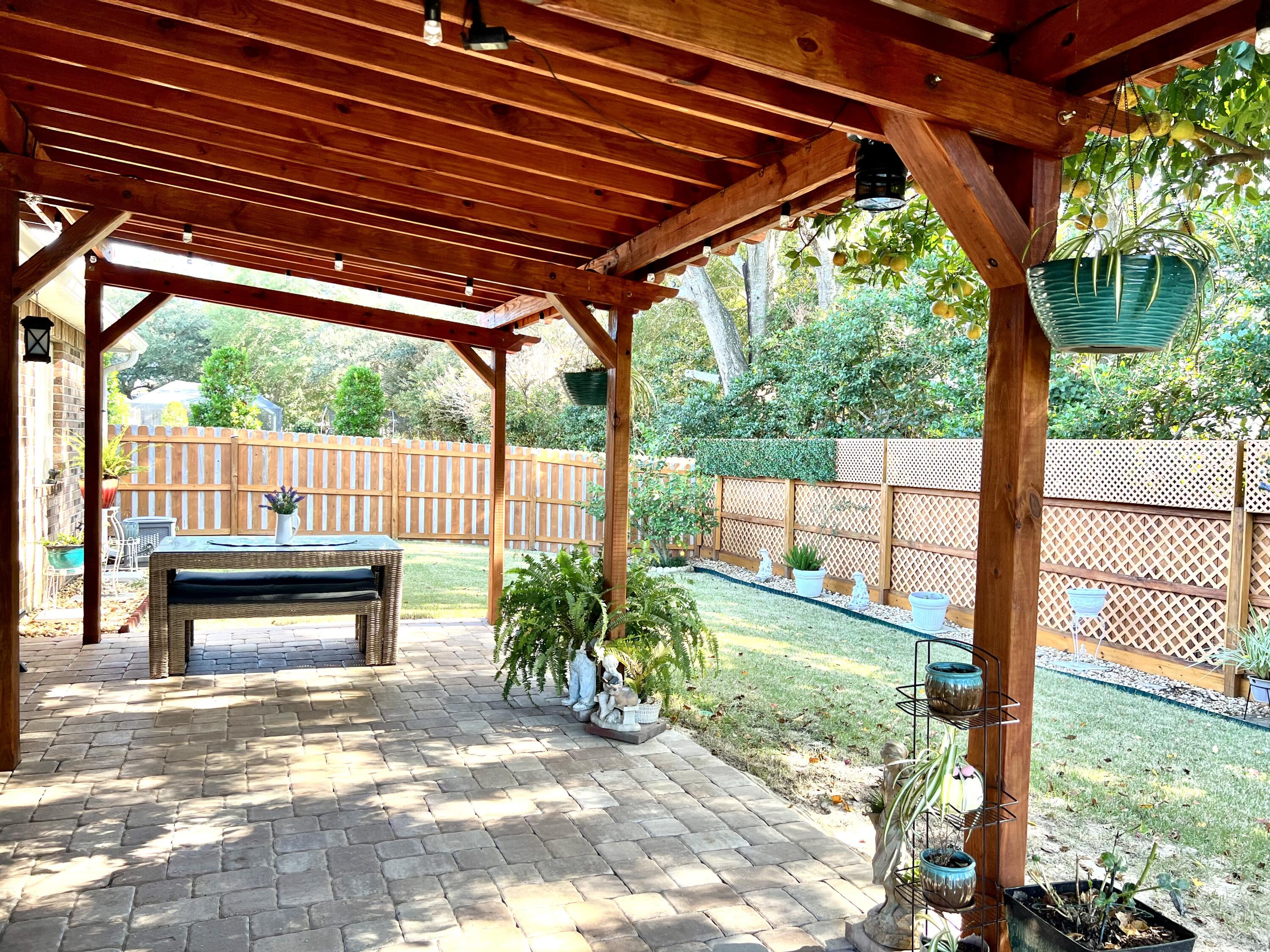 Magnolia Plantation at Bluewater Bay - Residential Lease