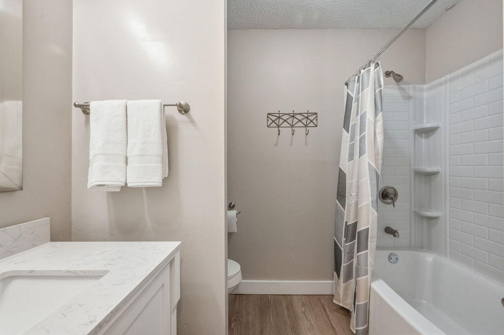 PARKWOOD ESTATES PH 5 - Residential