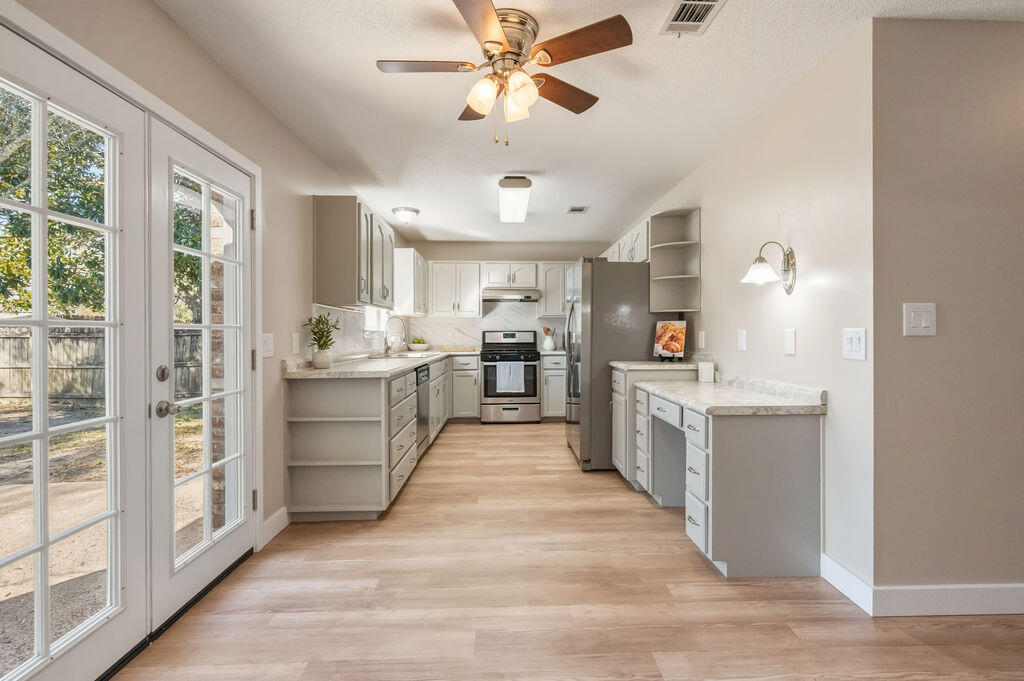 PARKWOOD ESTATES PH 5 - Residential