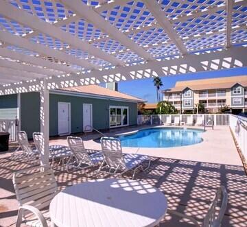 ST MARTIN BEACHWALK VILLAS - Residential