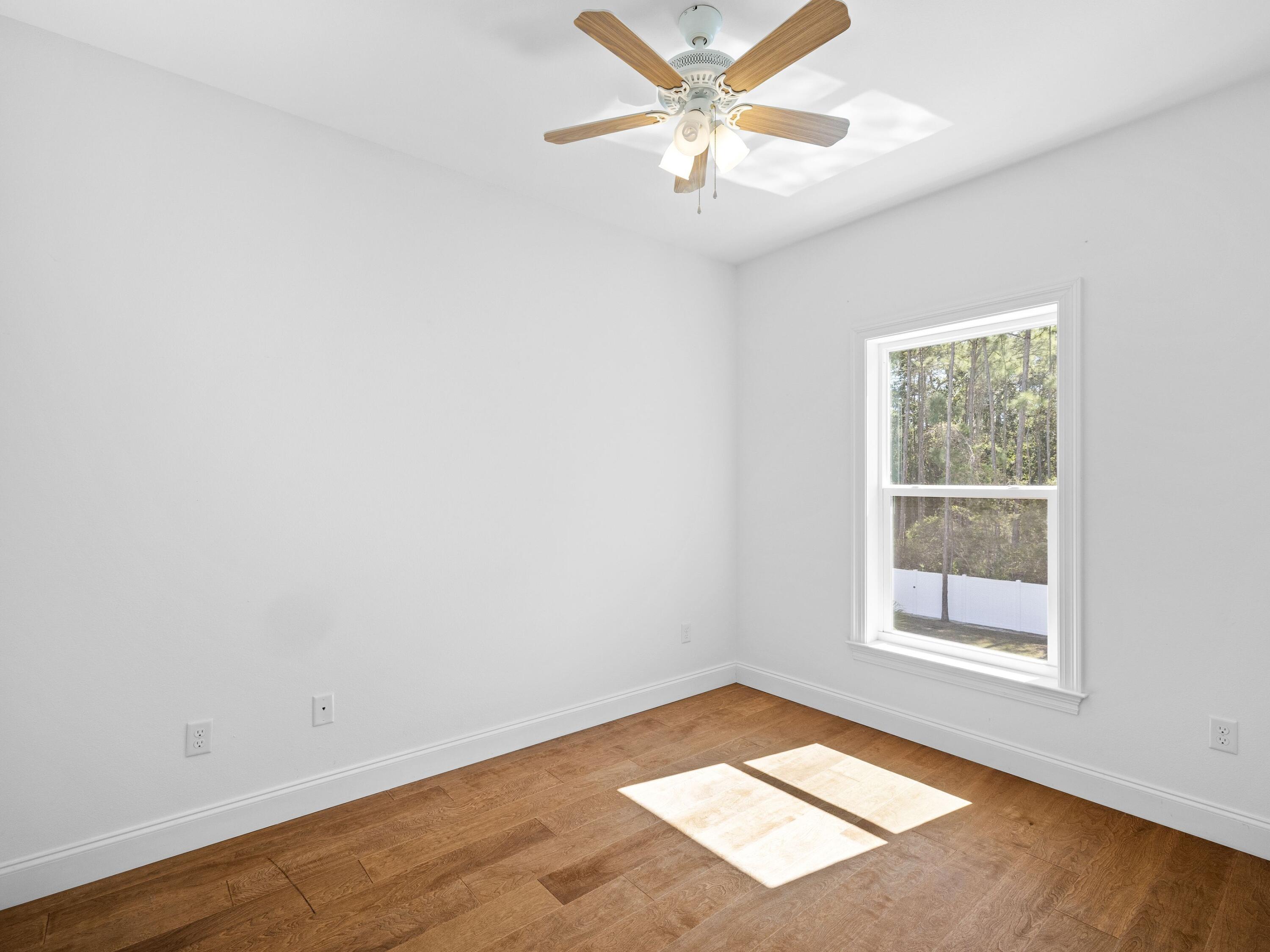 PELICAN BAY - Residential