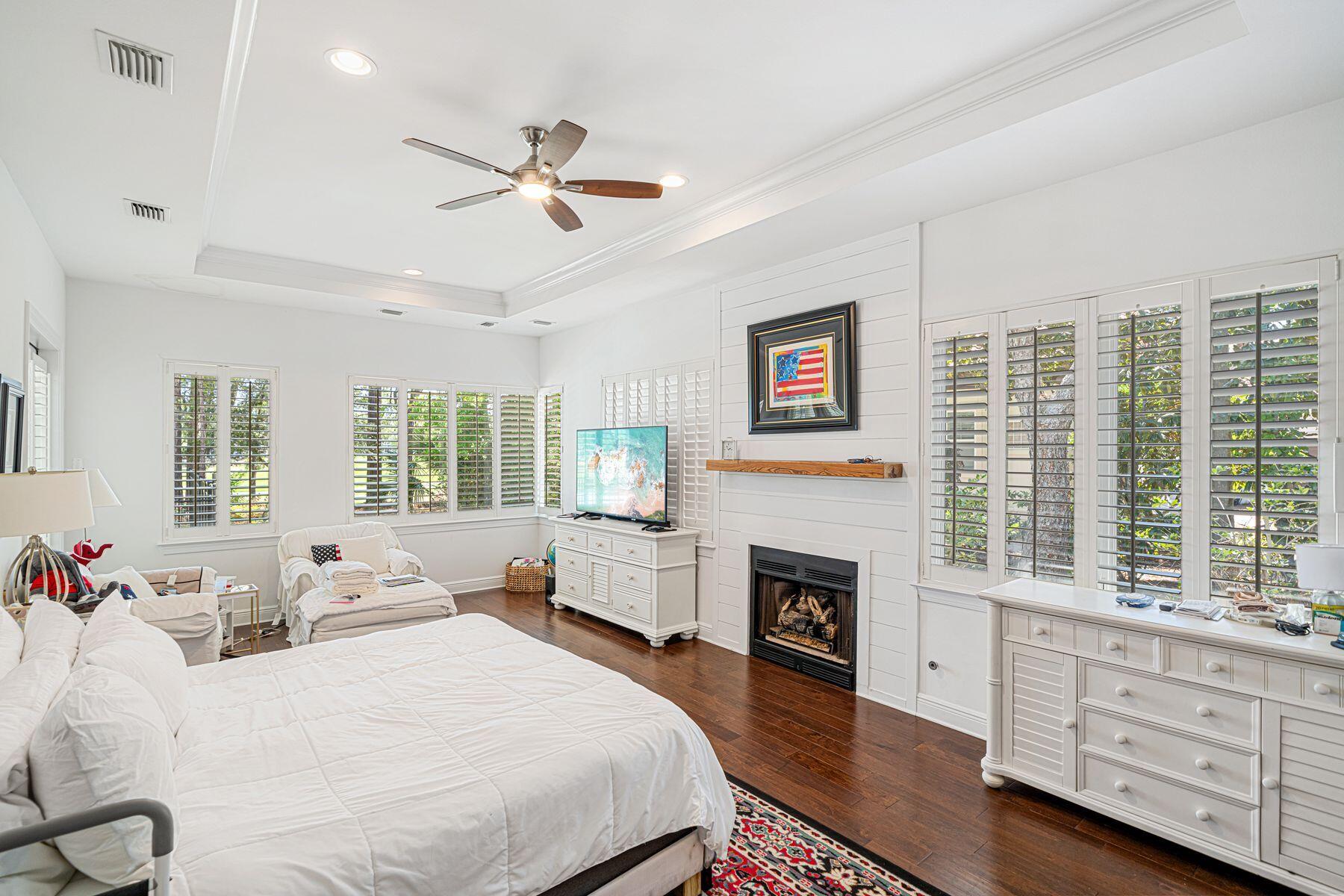ISLAND GREEN - Residential