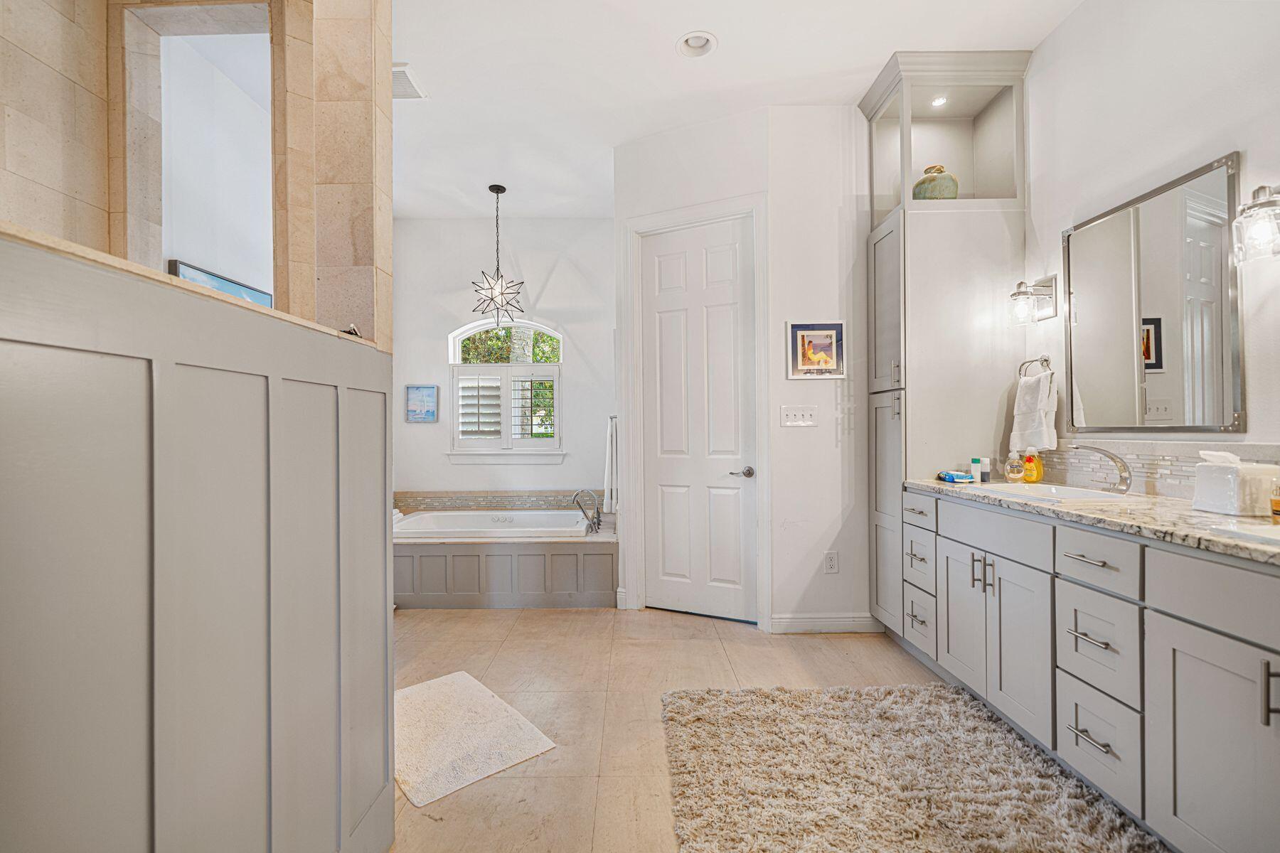 ISLAND GREEN - Residential