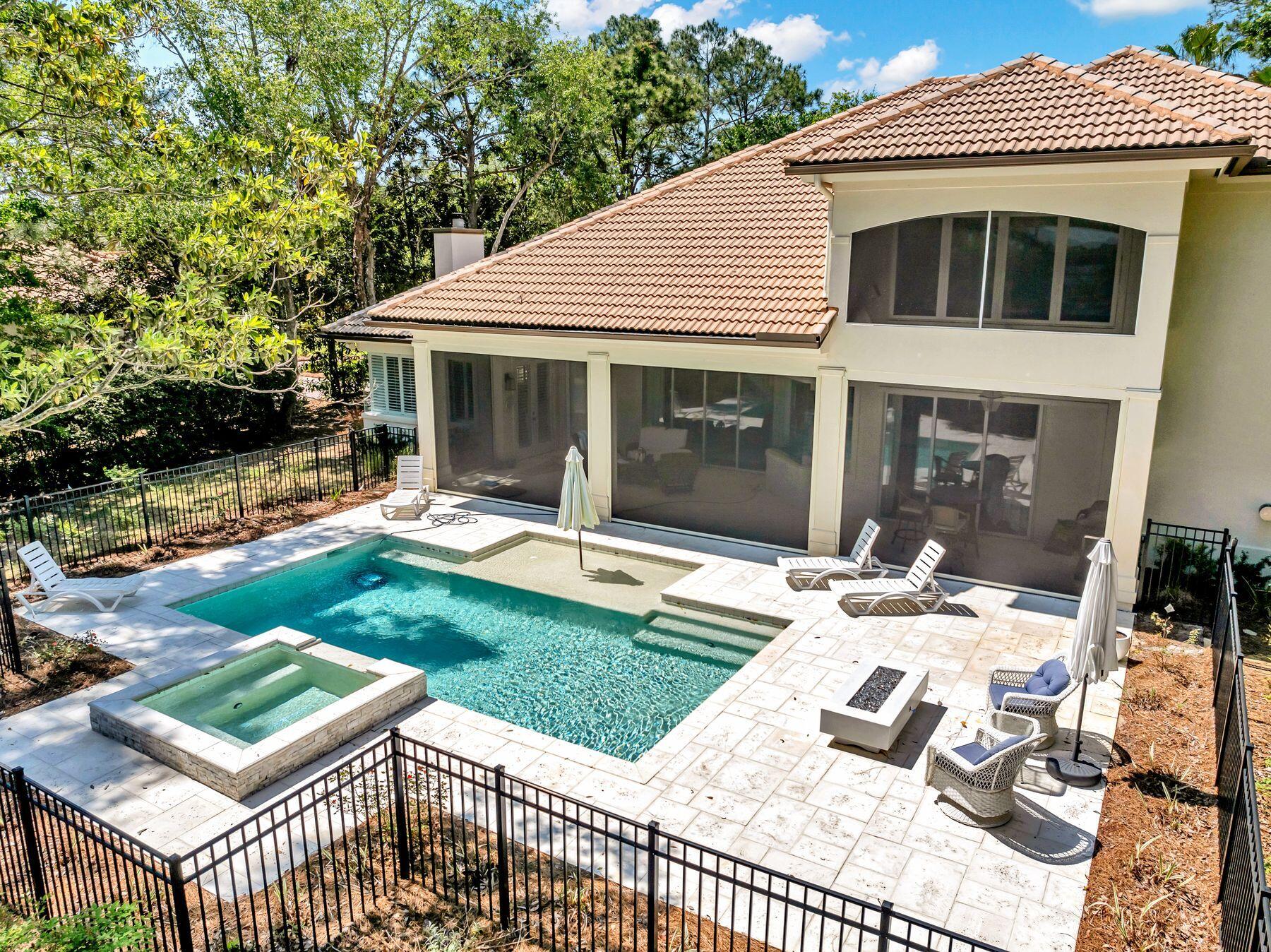 ISLAND GREEN - Residential