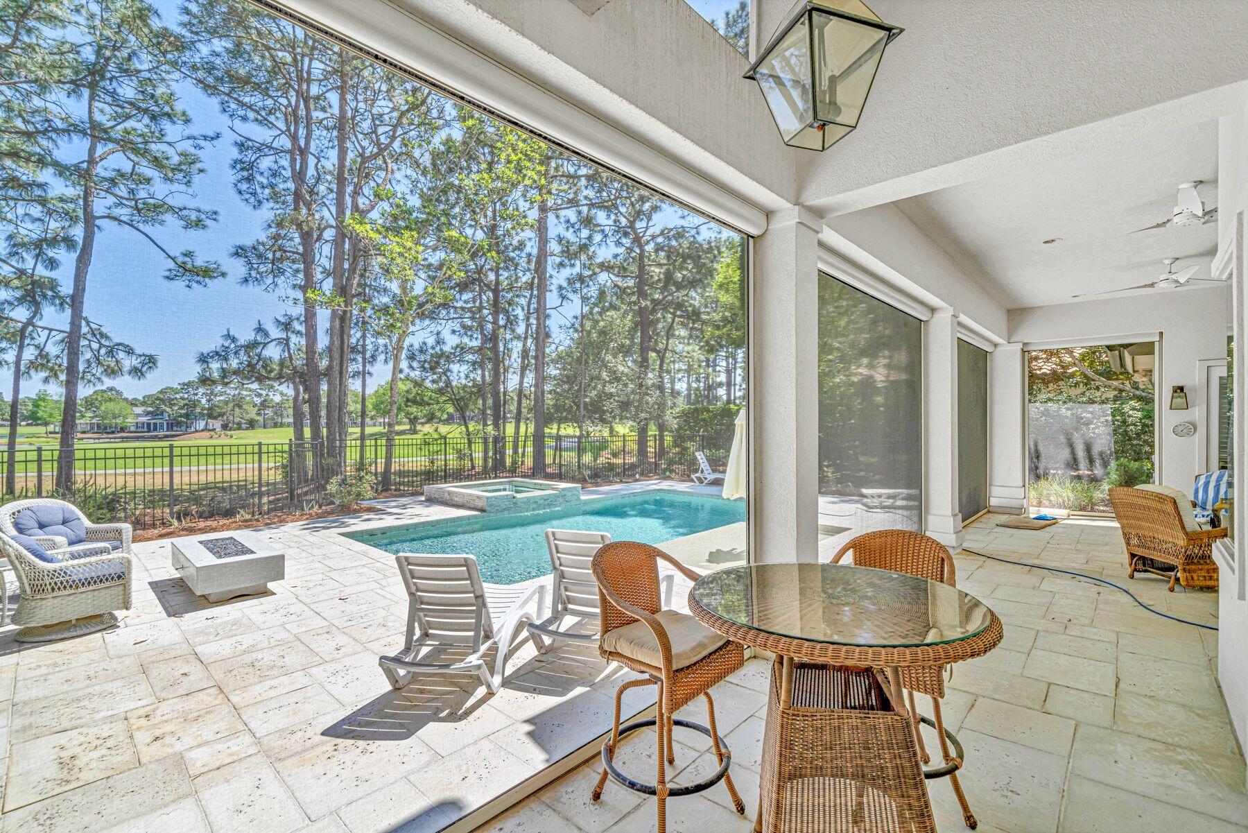 ISLAND GREEN - Residential