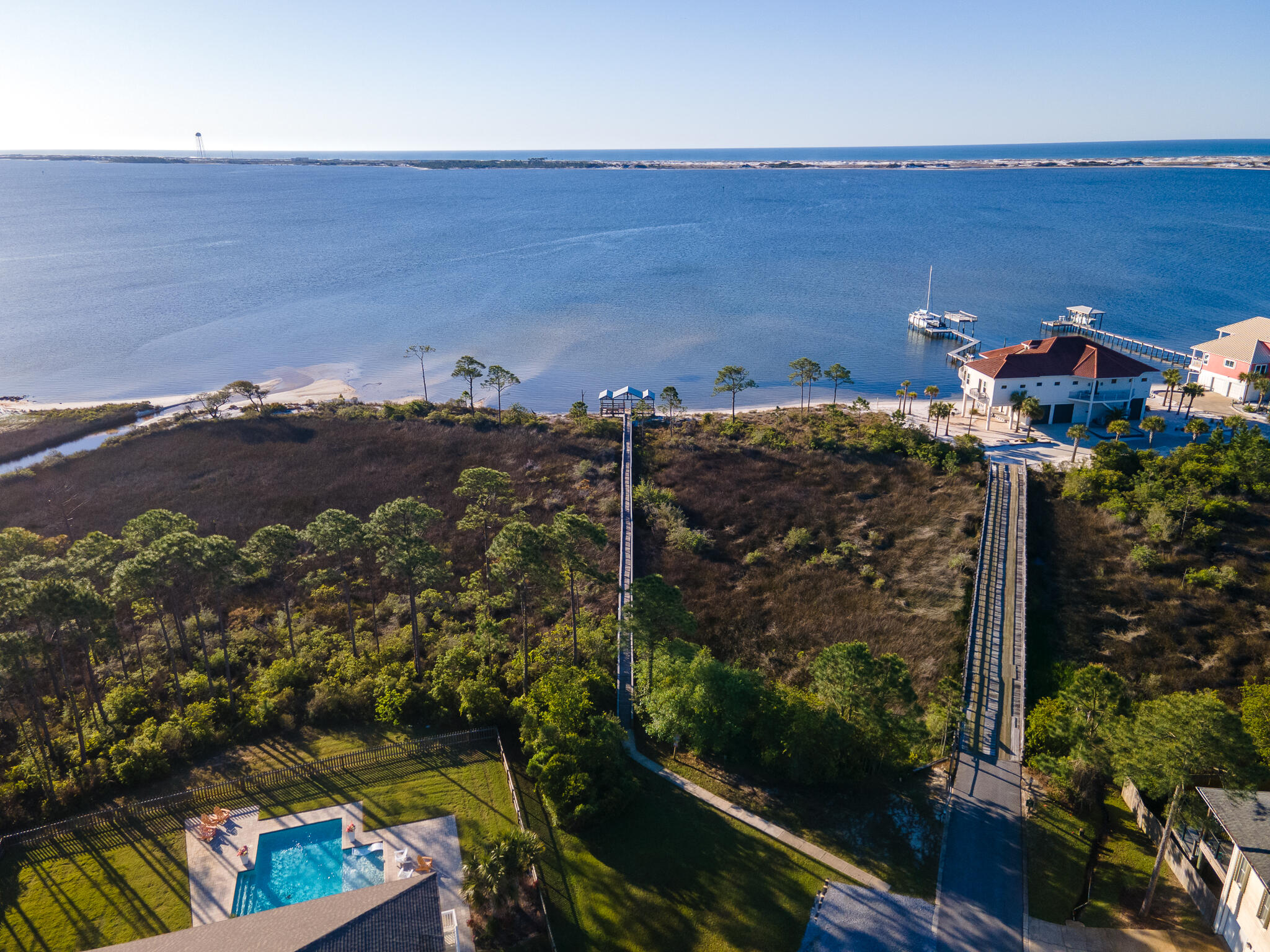 BISCAYNE POINTE - Residential
