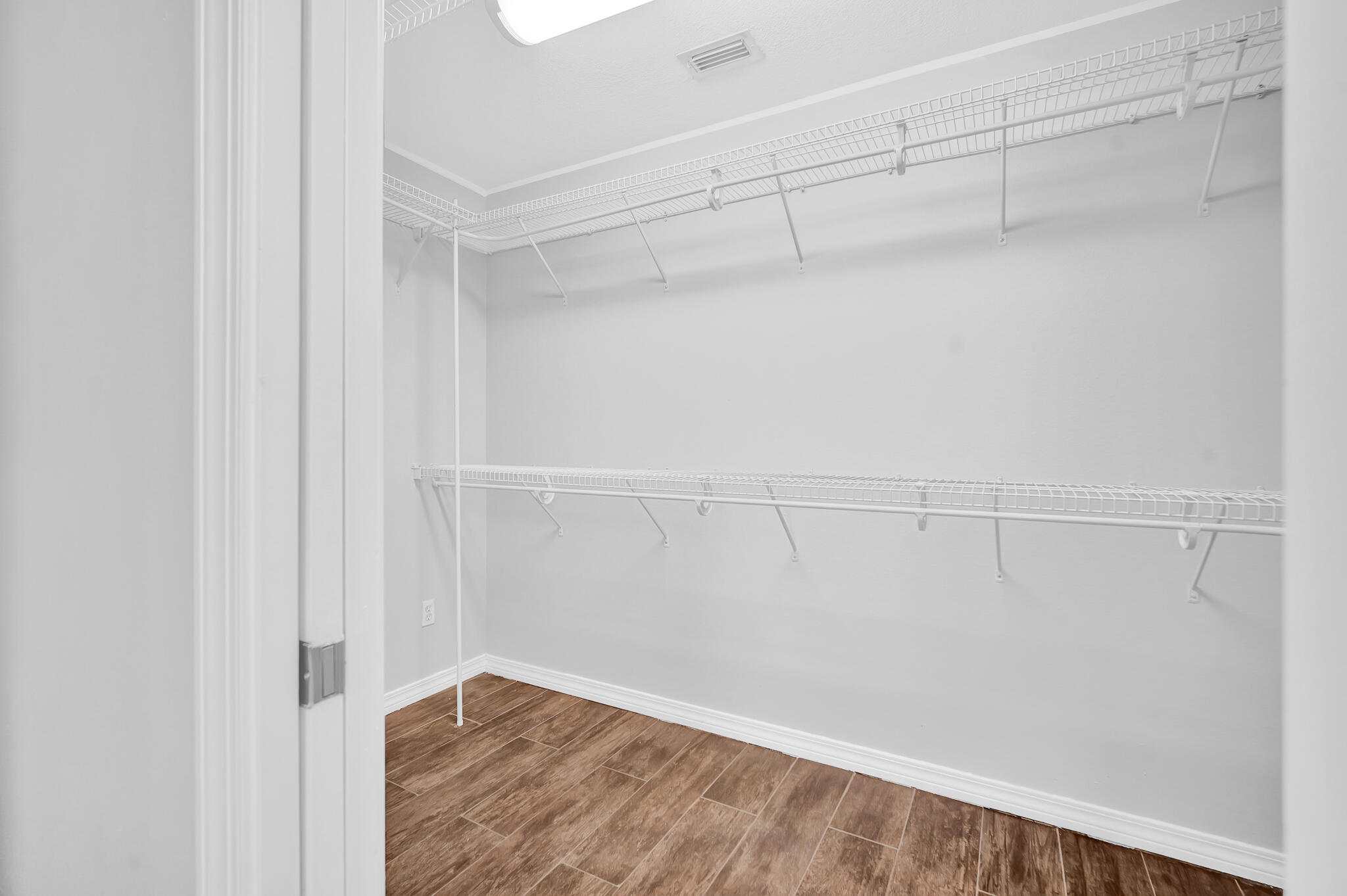 BISCAYNE POINTE - Residential