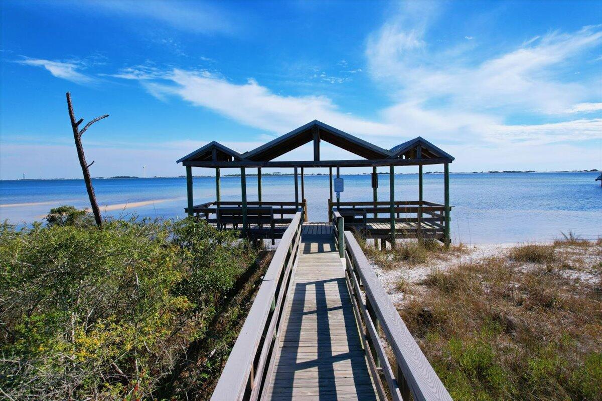 BISCAYNE POINTE - Residential