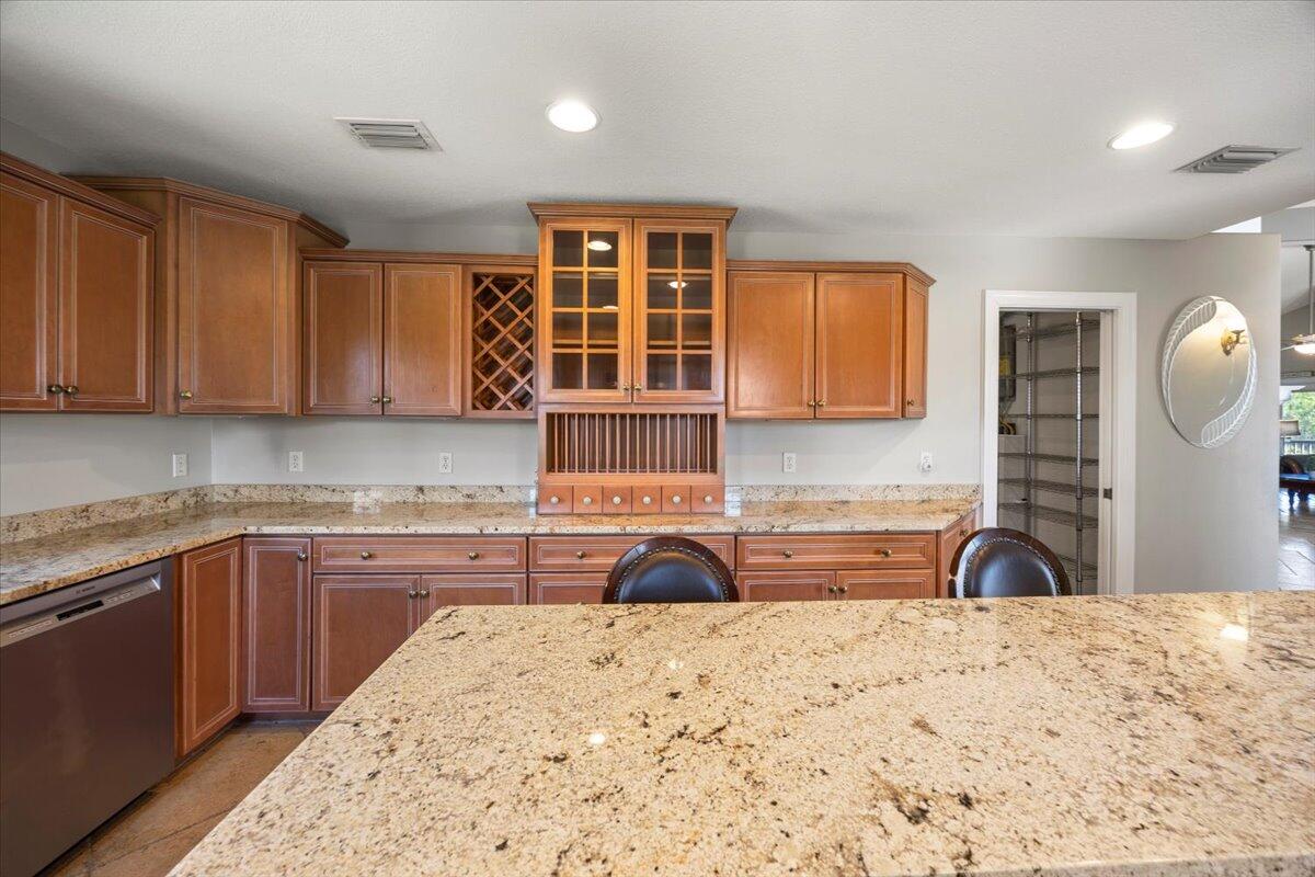 BISCAYNE POINTE - Residential