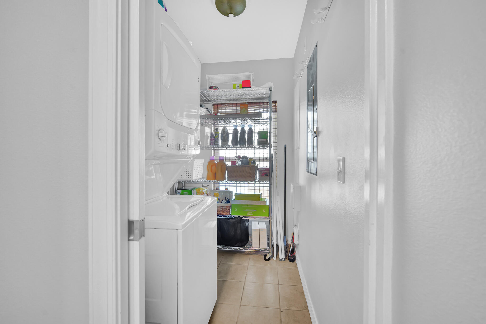 BISCAYNE POINTE - Residential