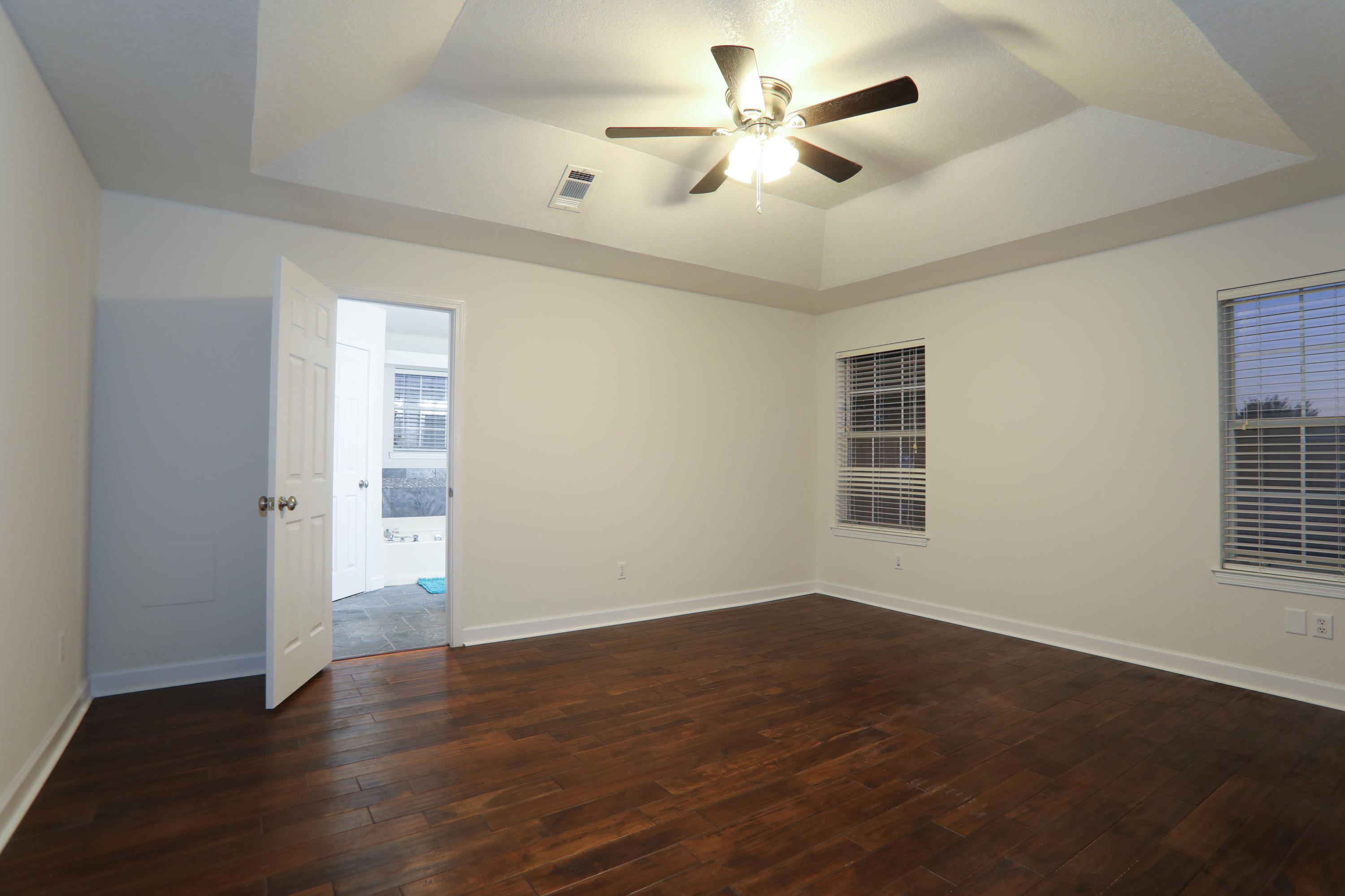 QUAYSIDE VILLAGE - Residential