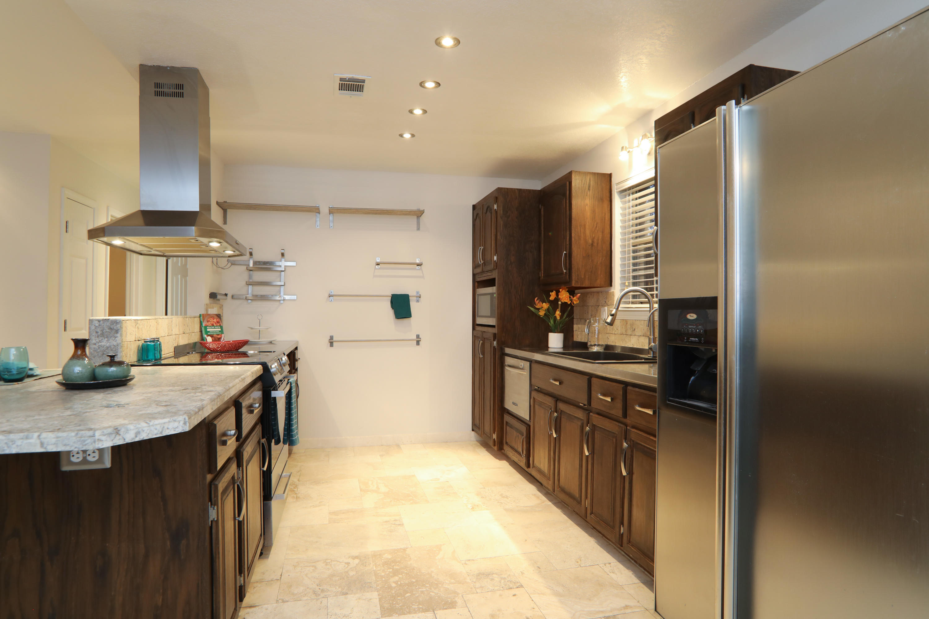 QUAYSIDE VILLAGE - Residential