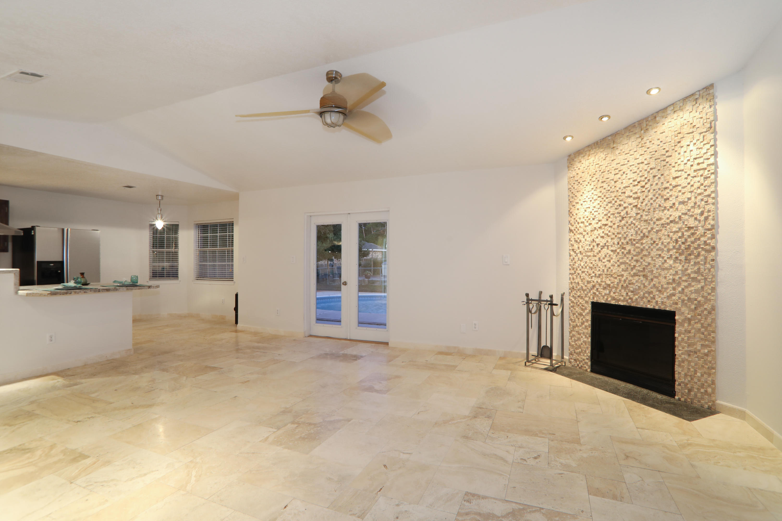 QUAYSIDE VILLAGE - Residential