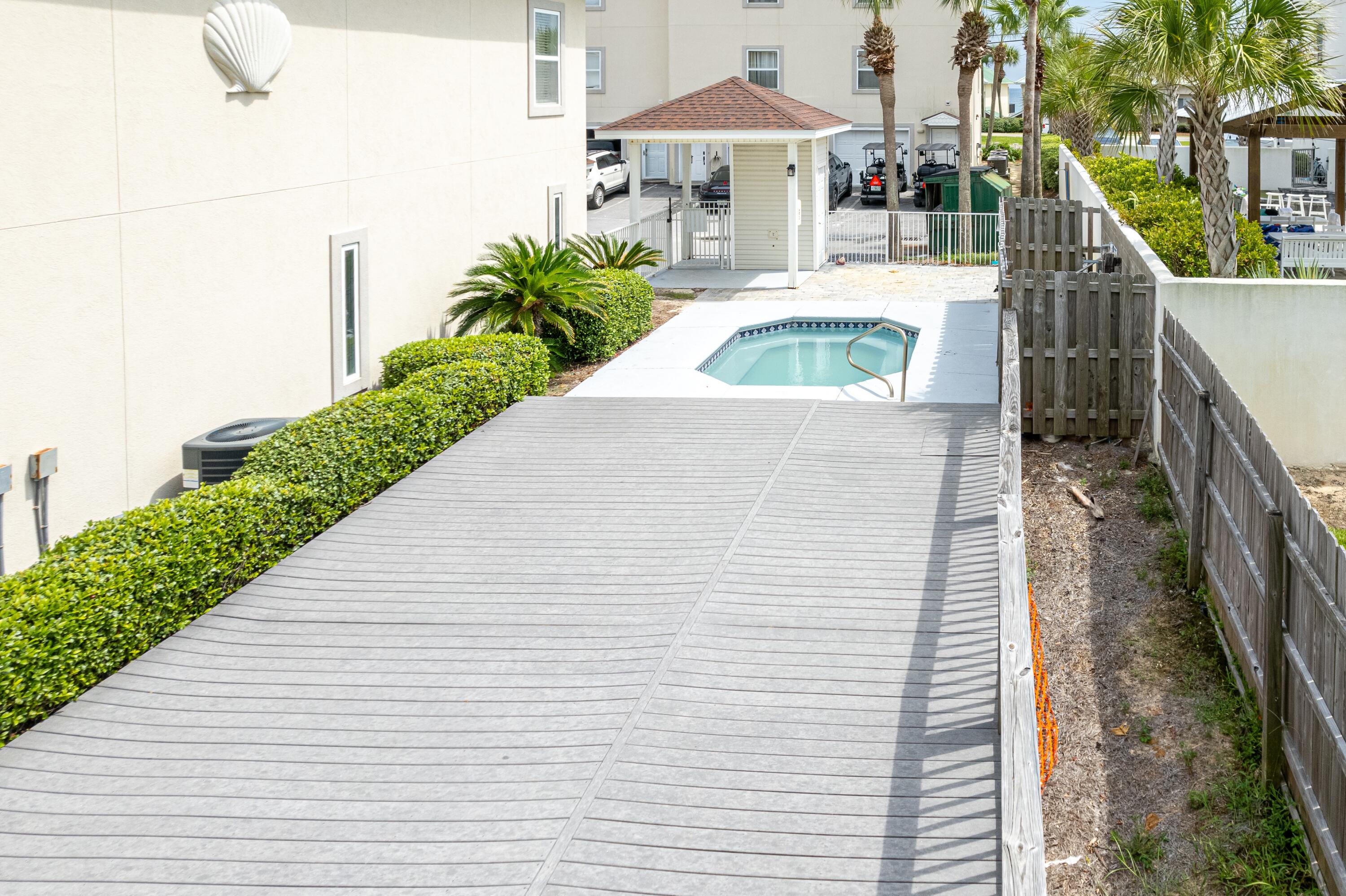 Royal Seaesta Phase II - Residential