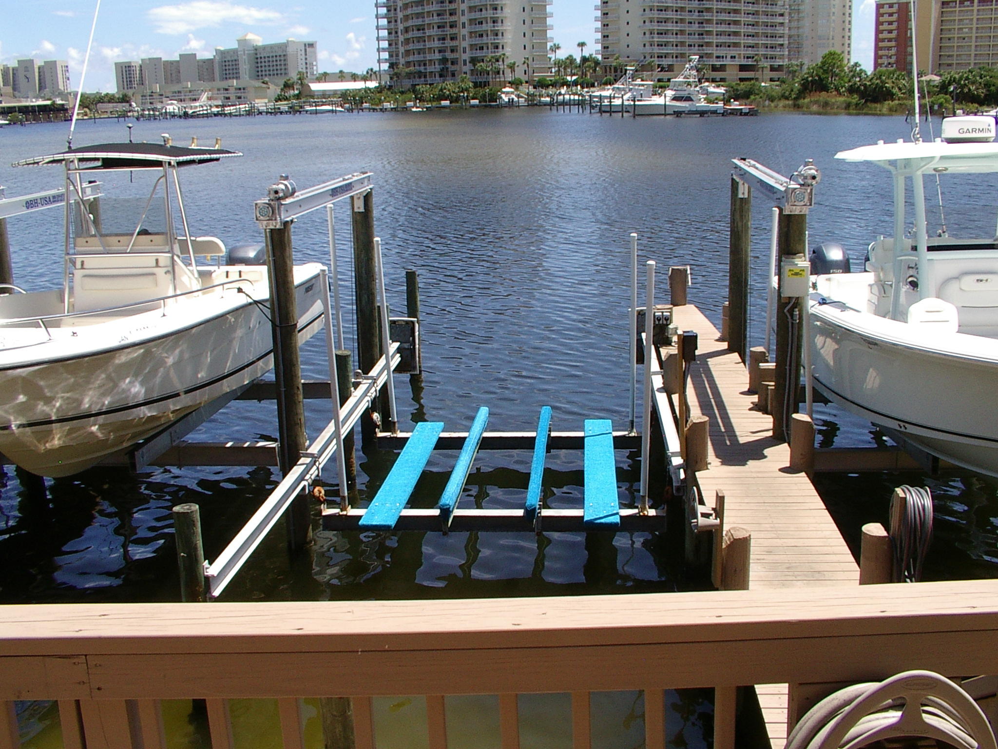 Pointe South Twnhms - Residential