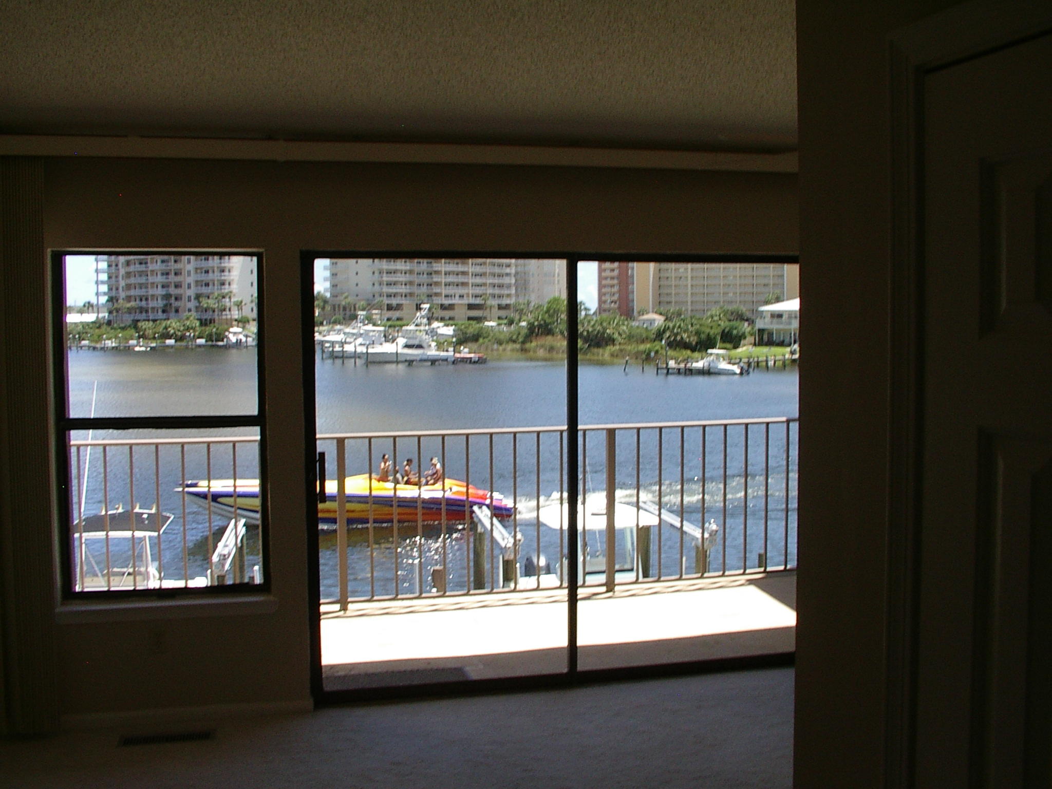 Pointe South Twnhms - Residential