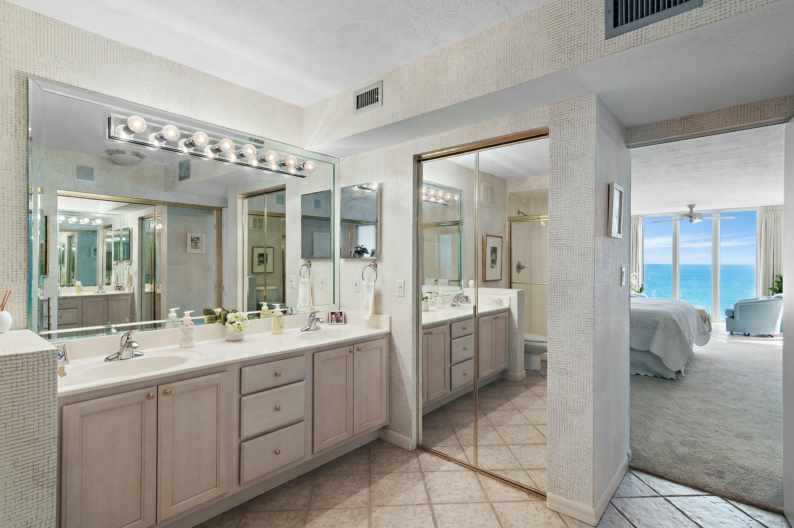 GULFSHORE CONDO - Residential