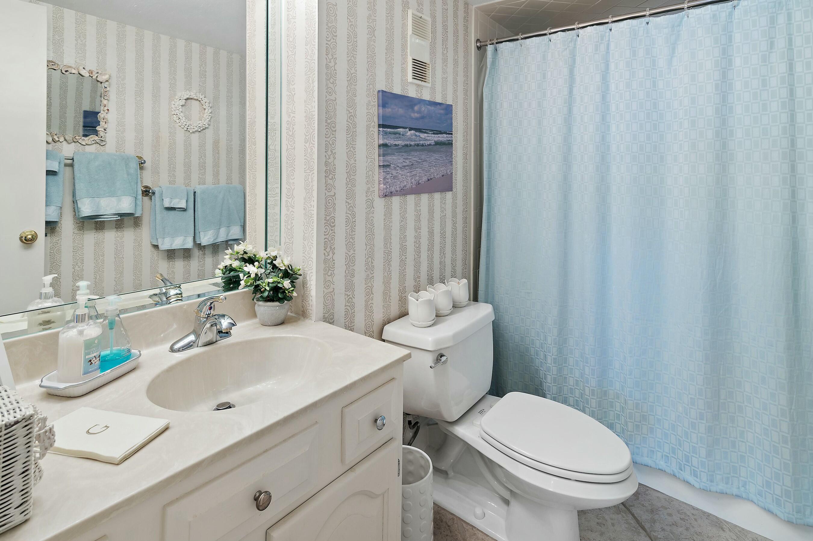 GULFSHORE CONDO - Residential