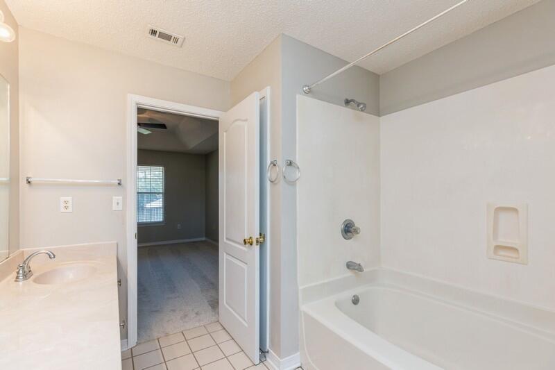 RIVERCHASE S/D PH 2 - Residential