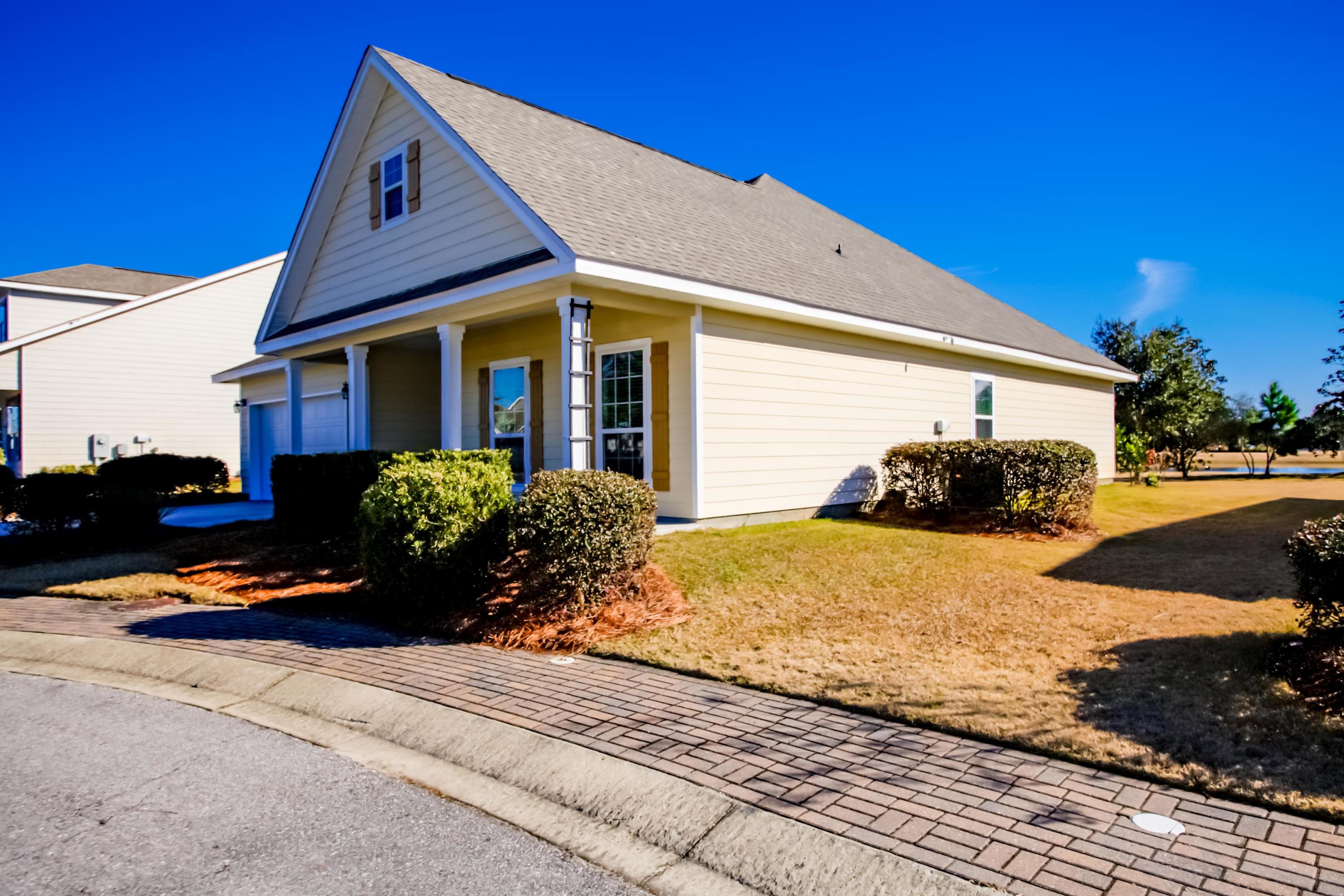 HAMMOCK BAY - Residential