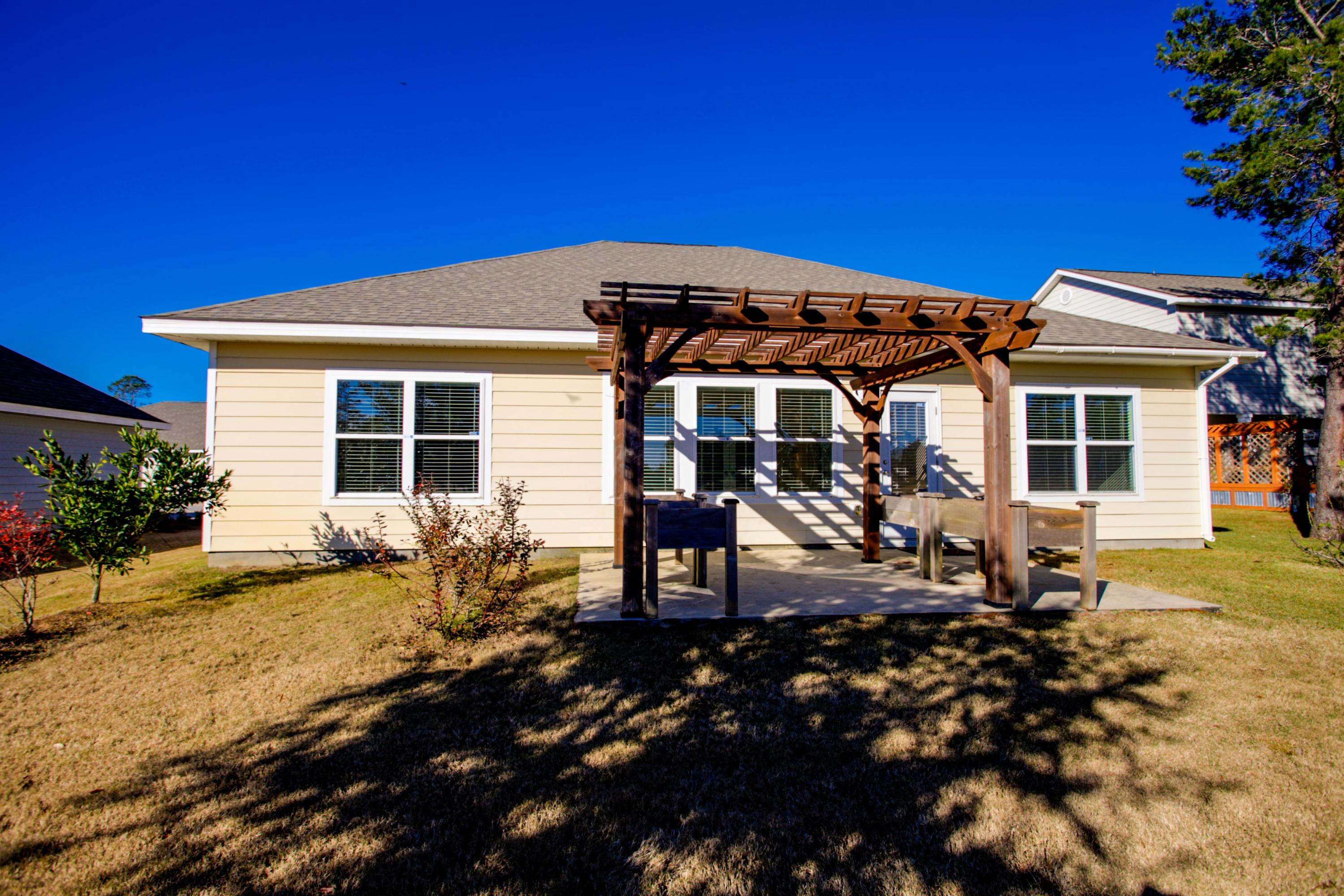 HAMMOCK BAY - Residential