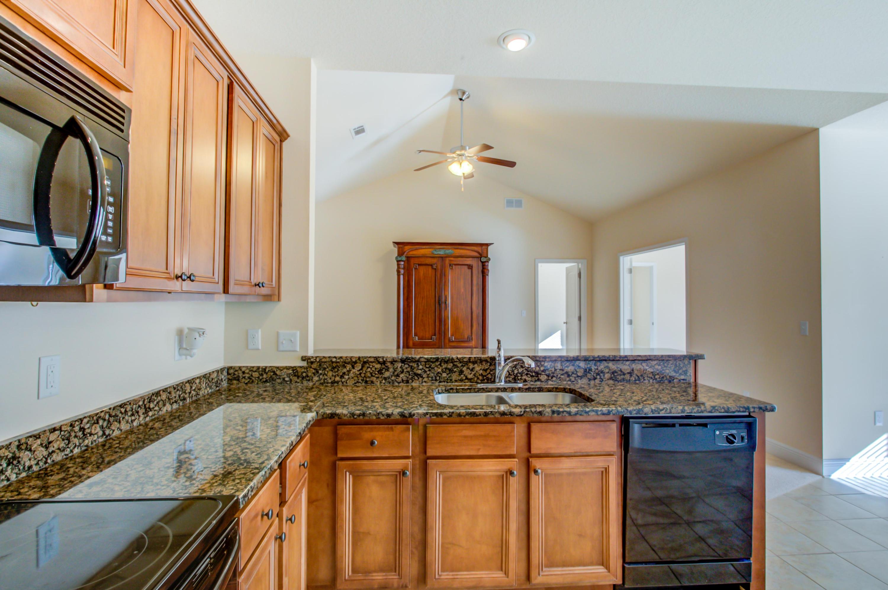 HAMMOCK BAY - Residential