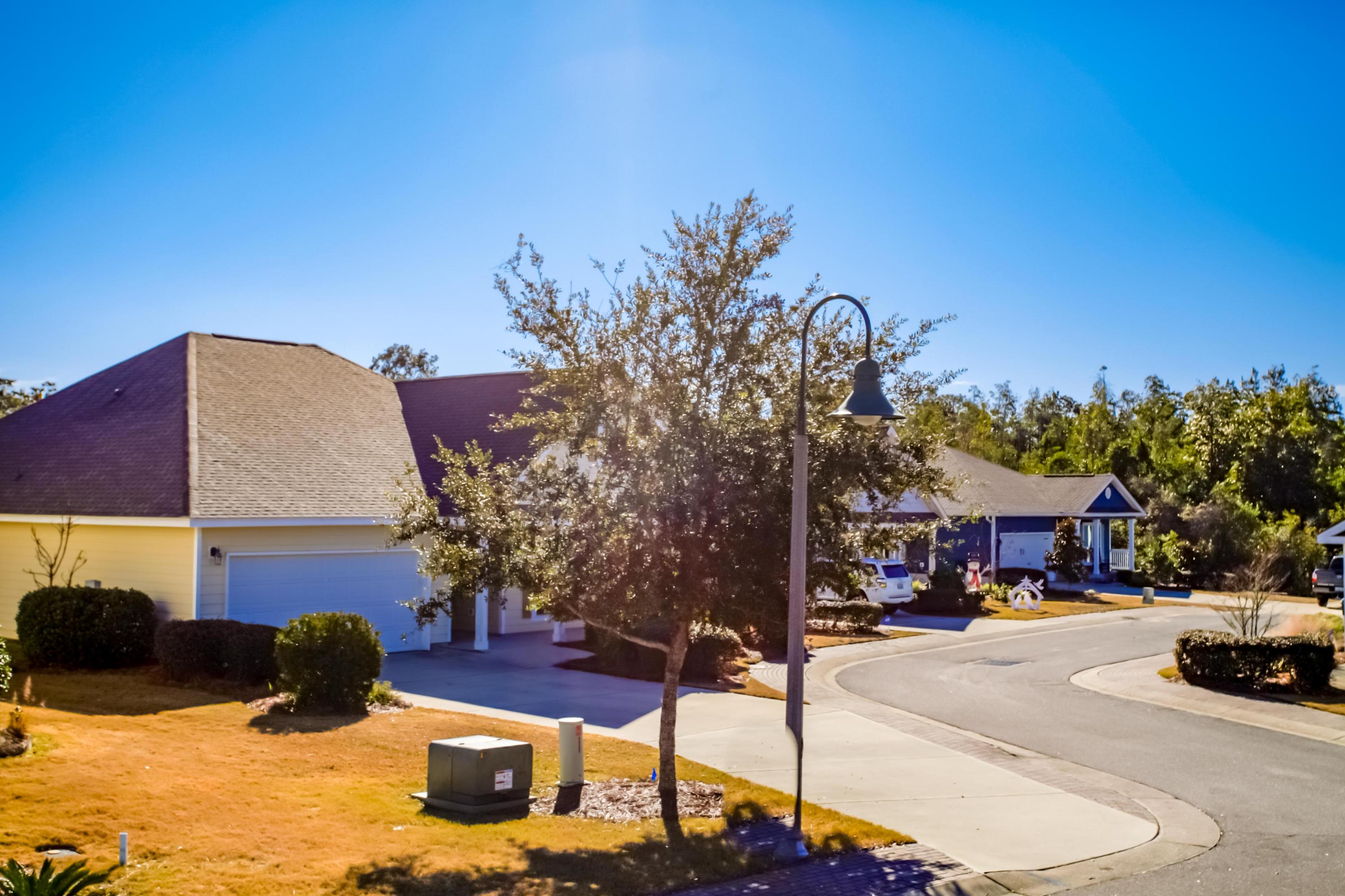 HAMMOCK BAY - Residential