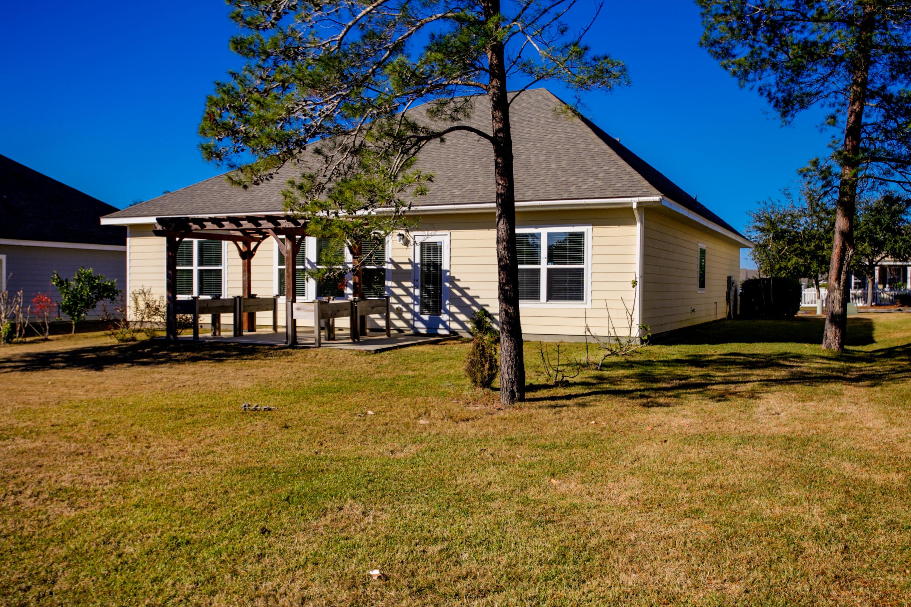 HAMMOCK BAY - Residential