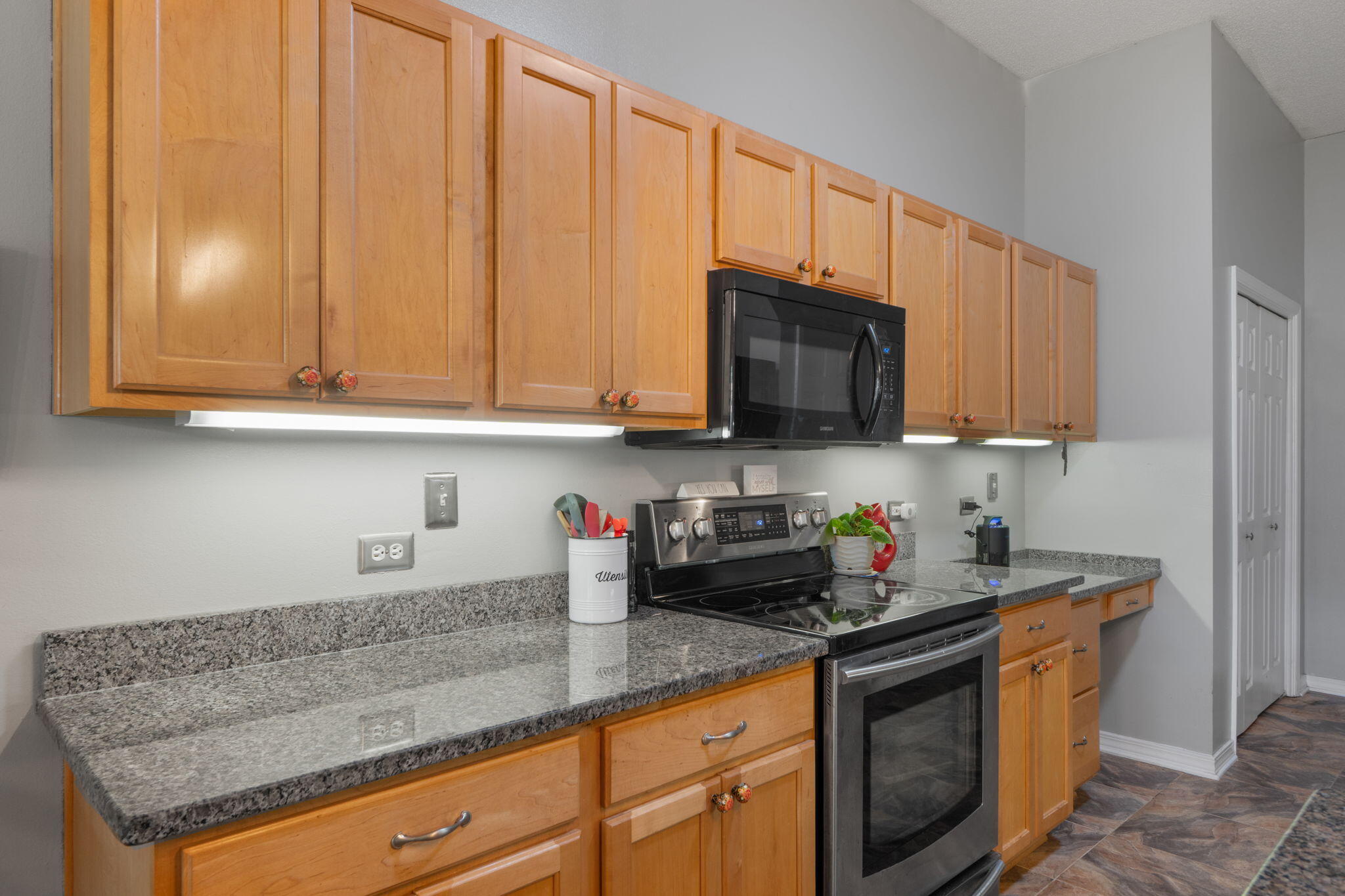 NORTH RIDGE GARDENS - Residential