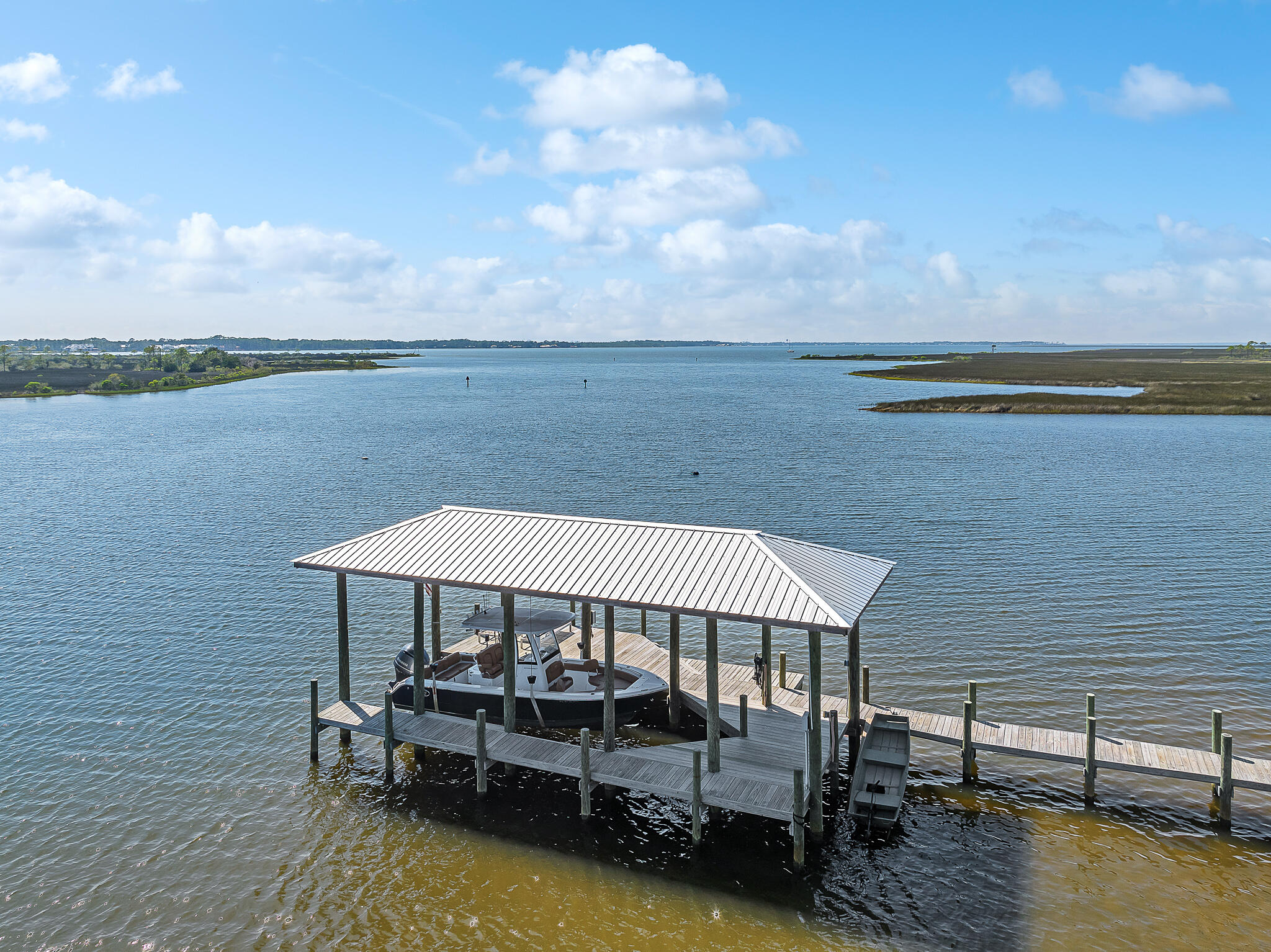 Cessna Landing - Residential