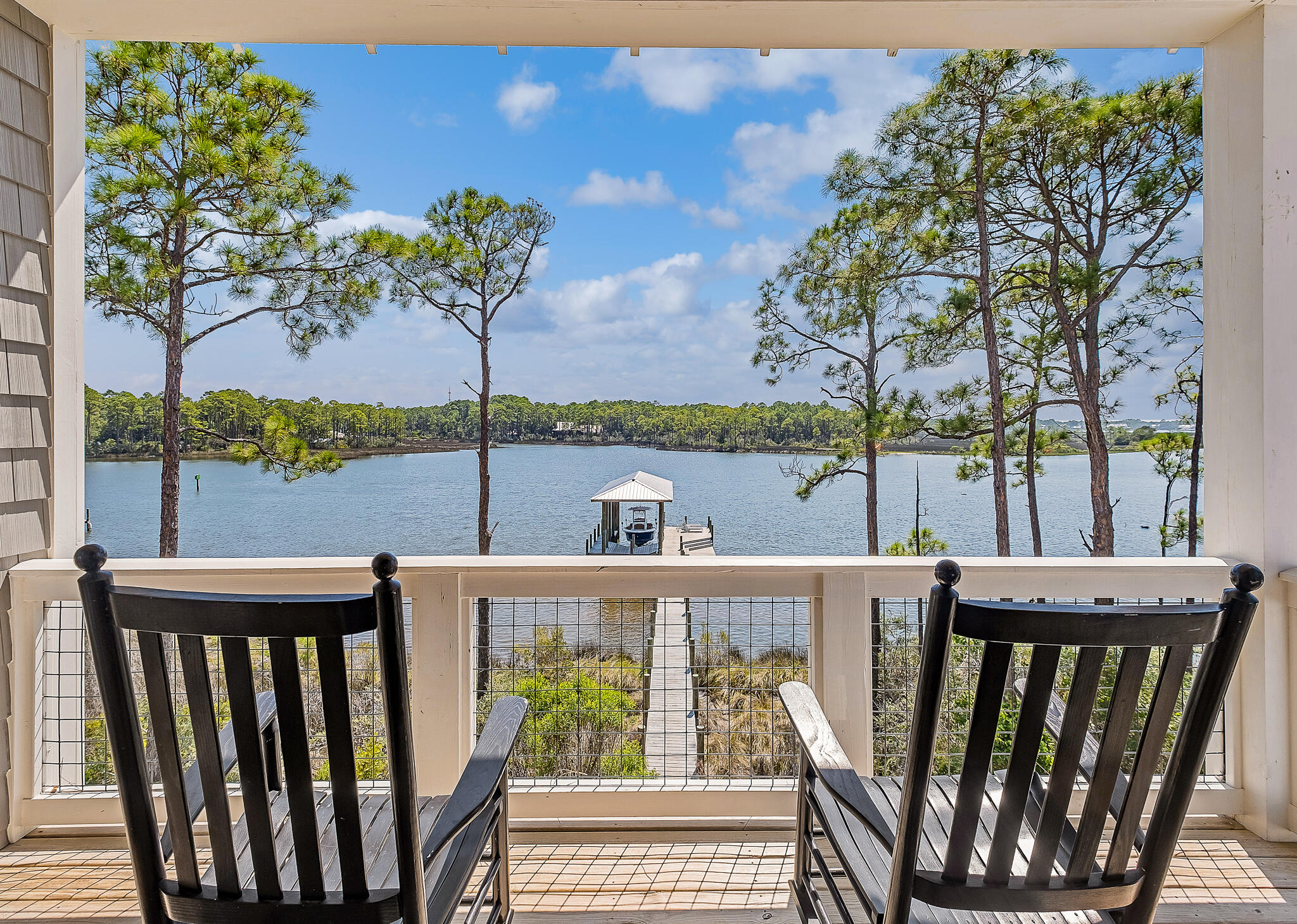 Cessna Landing - Residential