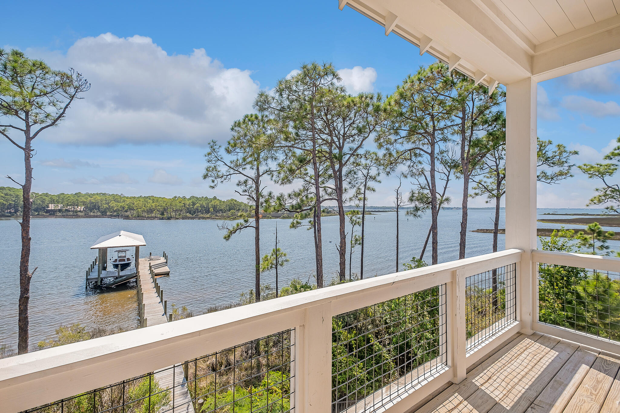 Cessna Landing - Residential