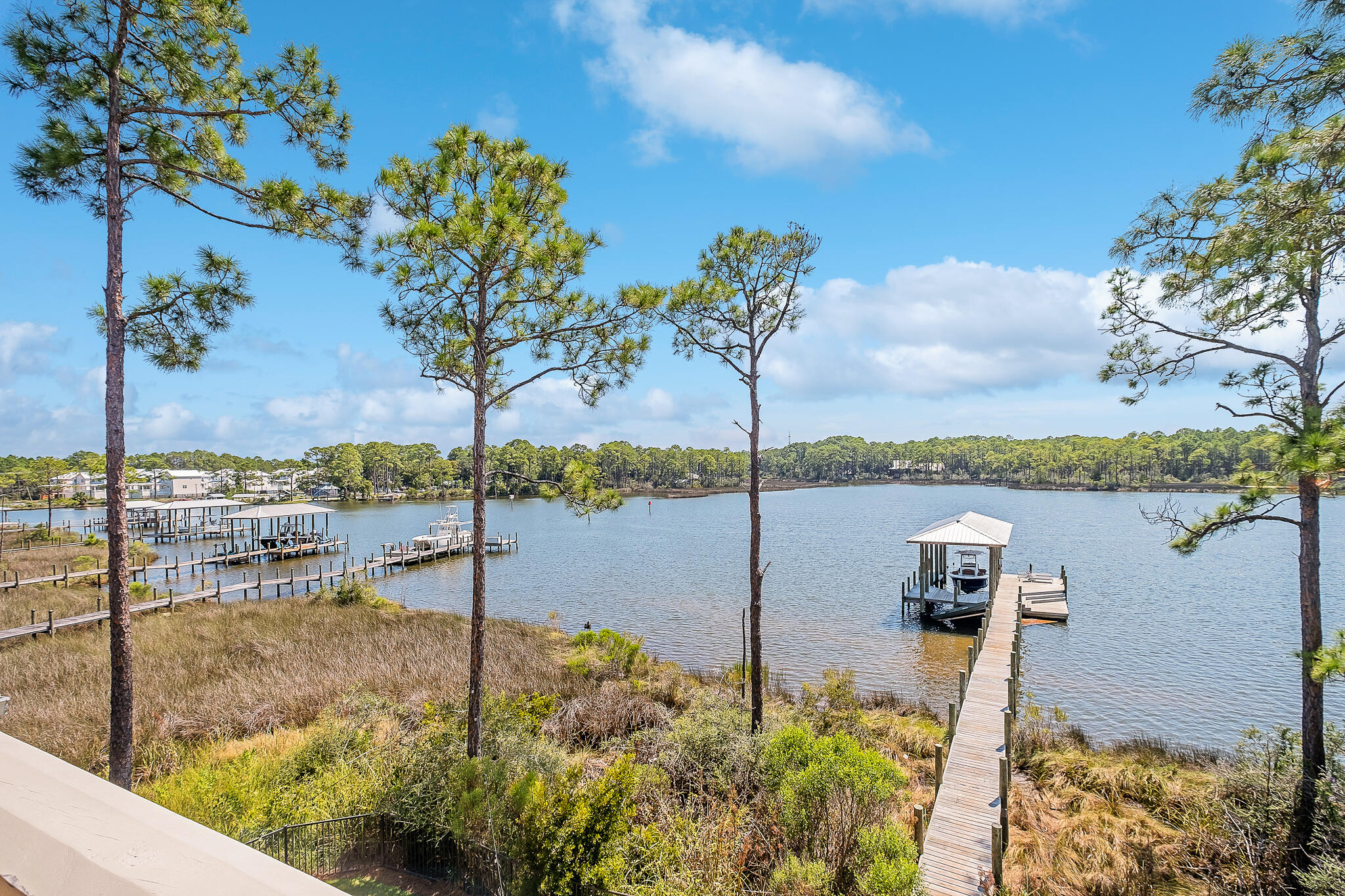 Cessna Landing - Residential