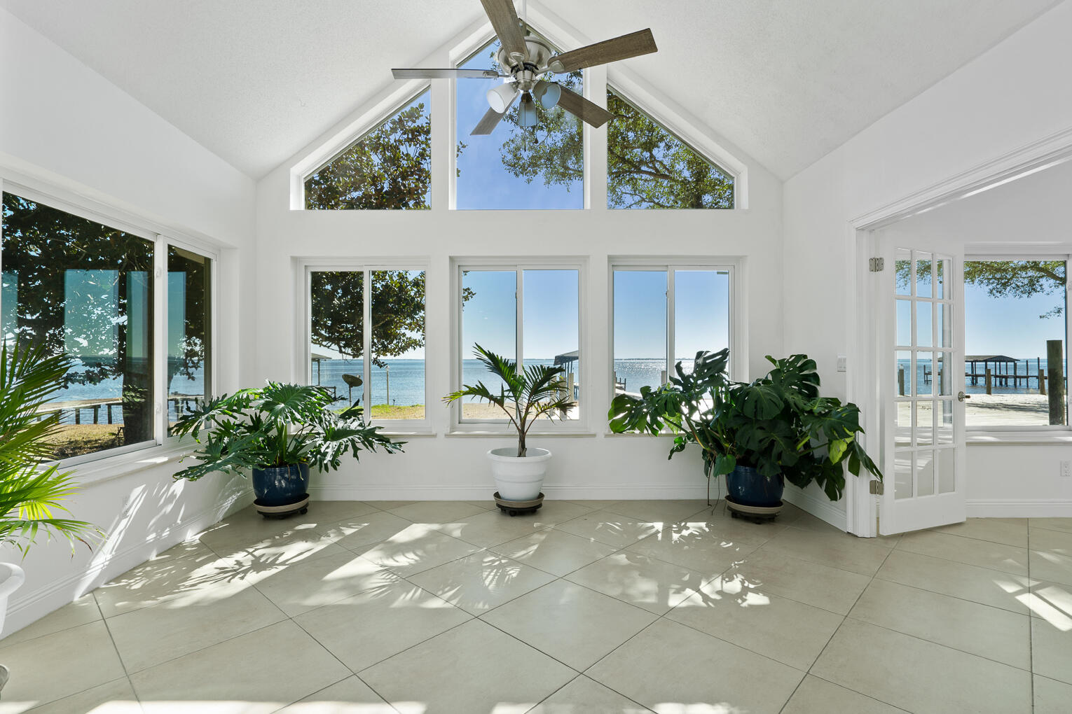 INDIAN BAY - Residential