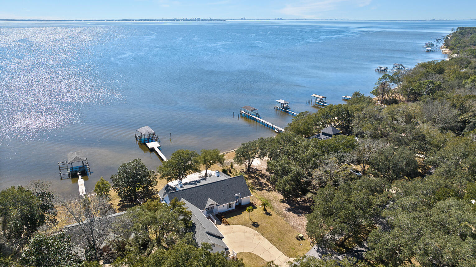 INDIAN BAY - Residential