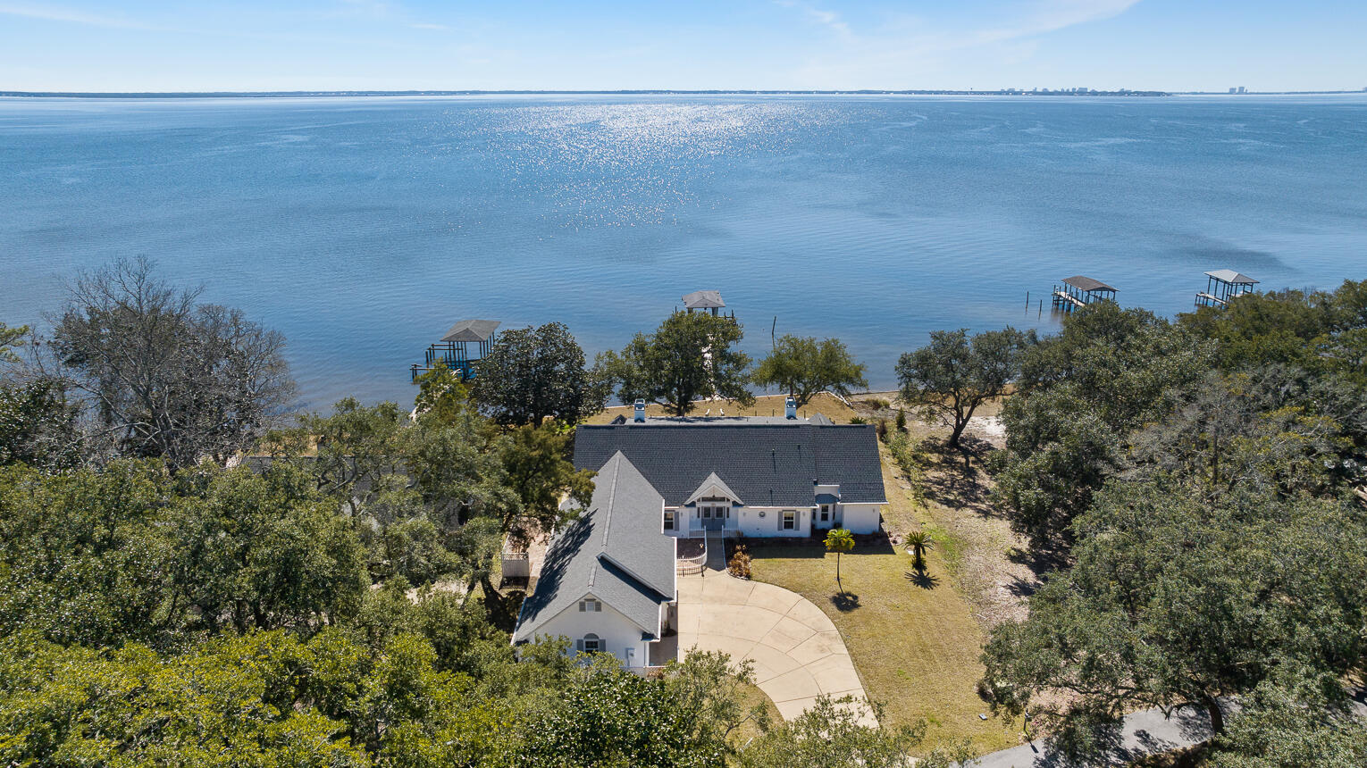 INDIAN BAY - Residential