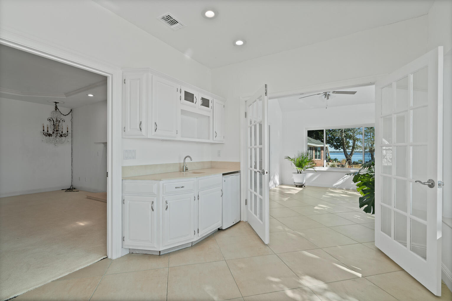 INDIAN BAY - Residential