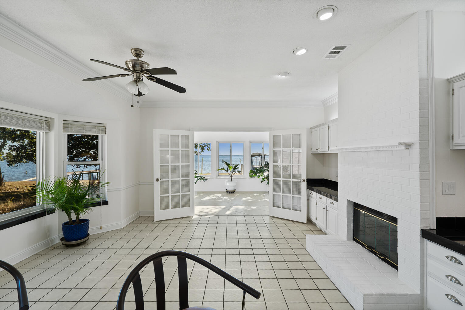 INDIAN BAY - Residential