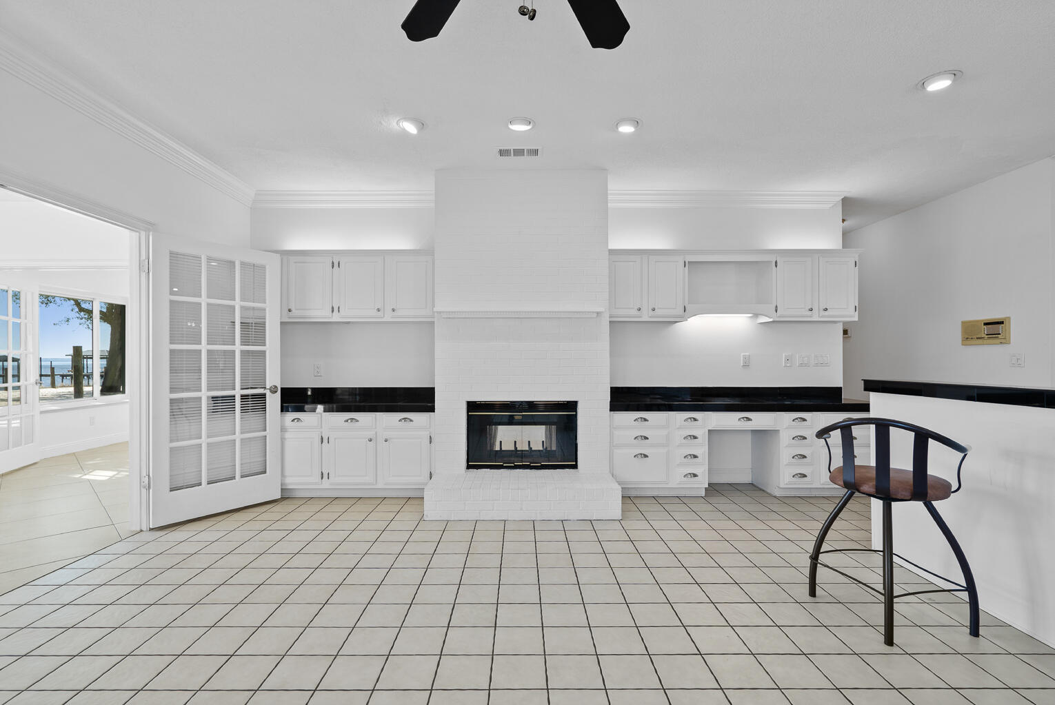 INDIAN BAY - Residential