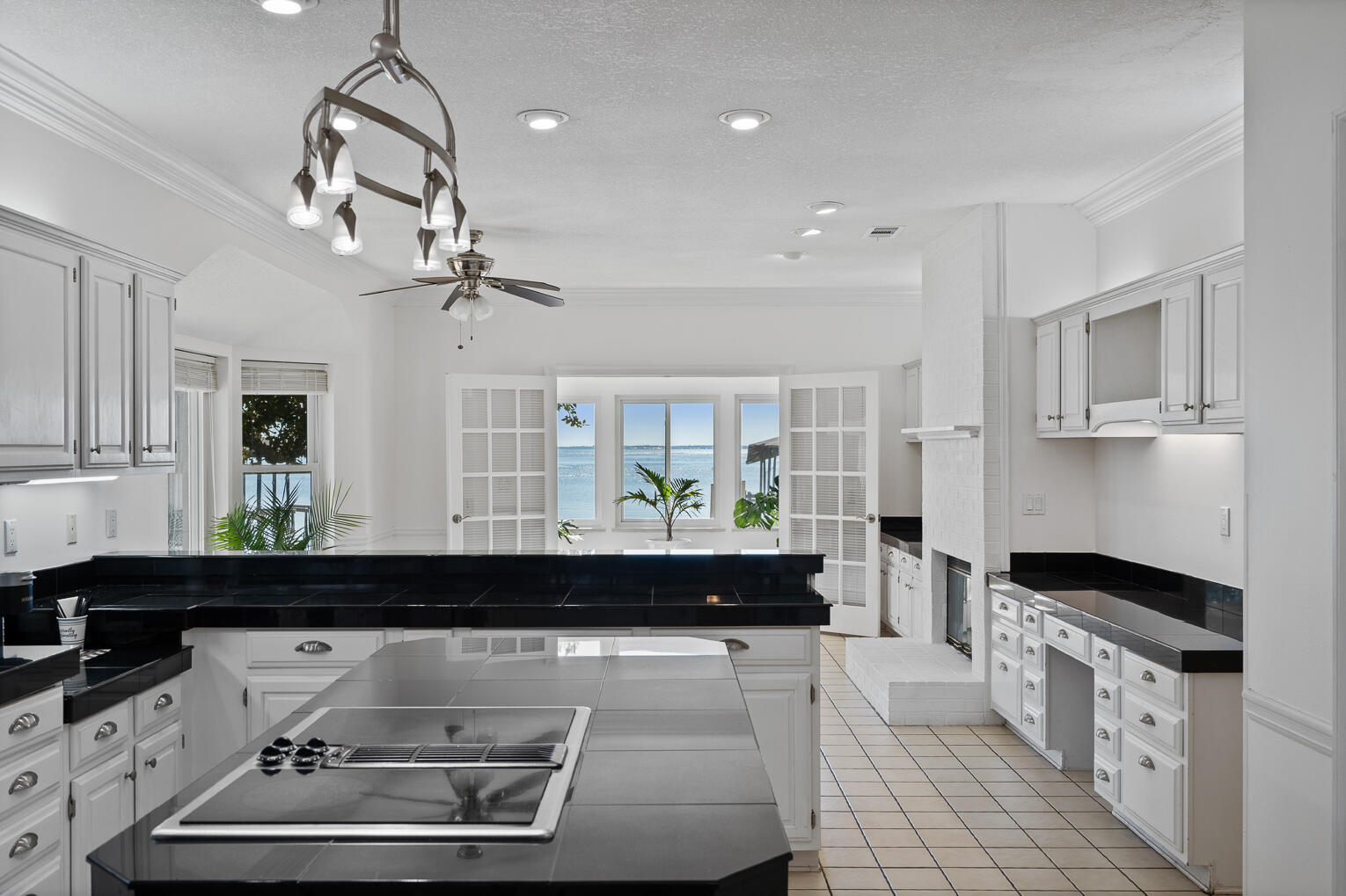 INDIAN BAY - Residential